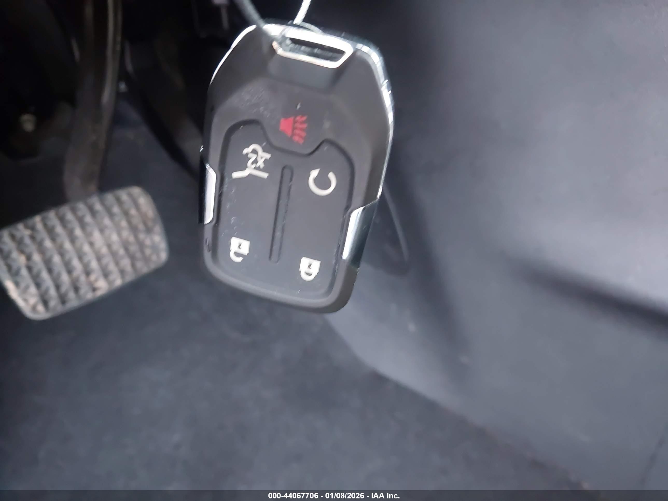 GMC TERRAIN image 11