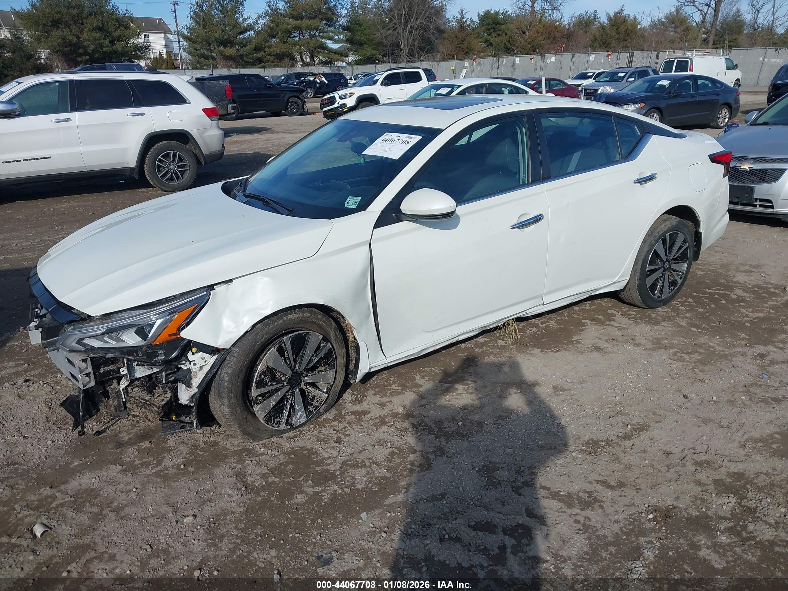 NISSAN ALTIMA image 2