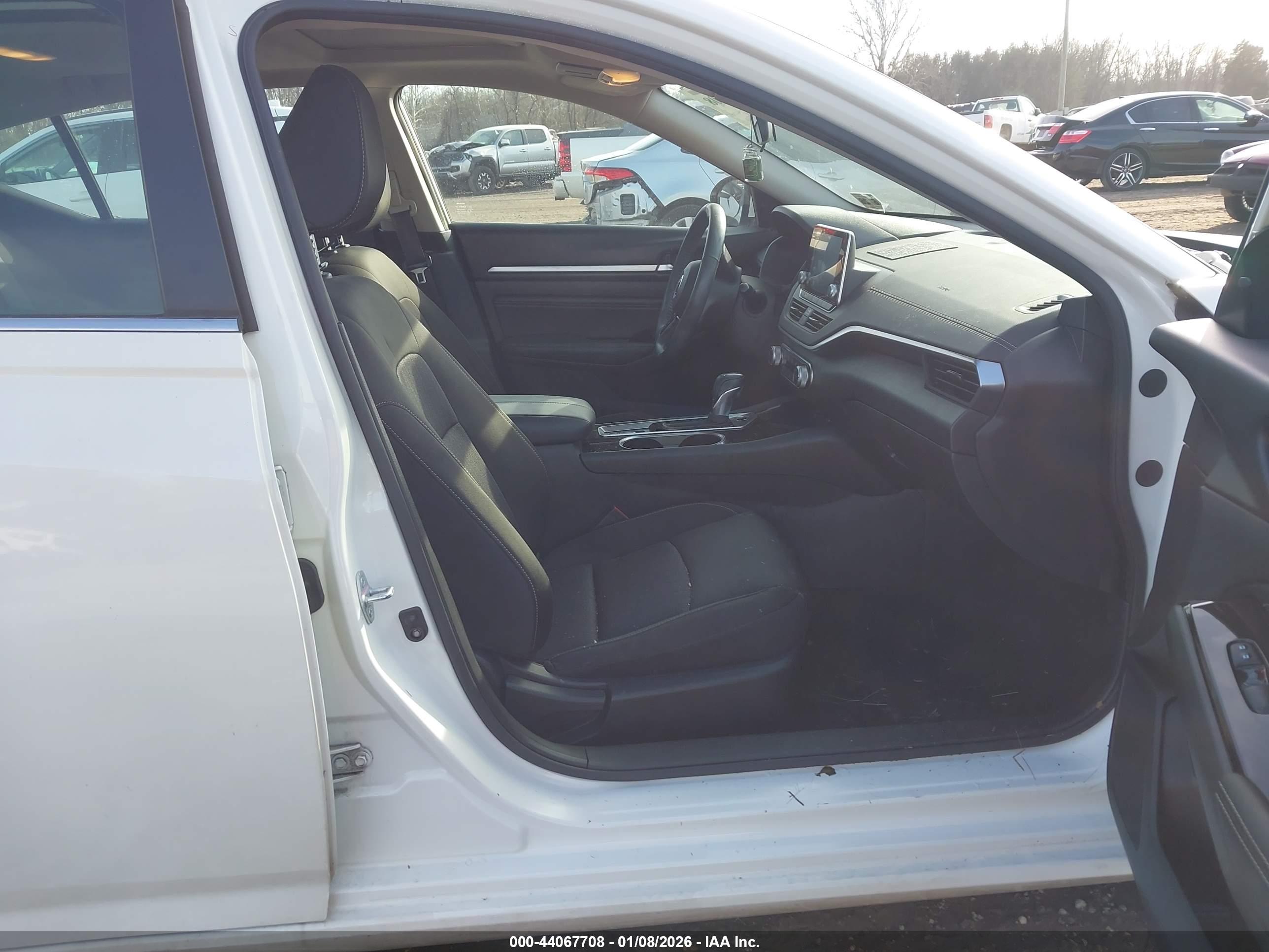 NISSAN ALTIMA image 5
