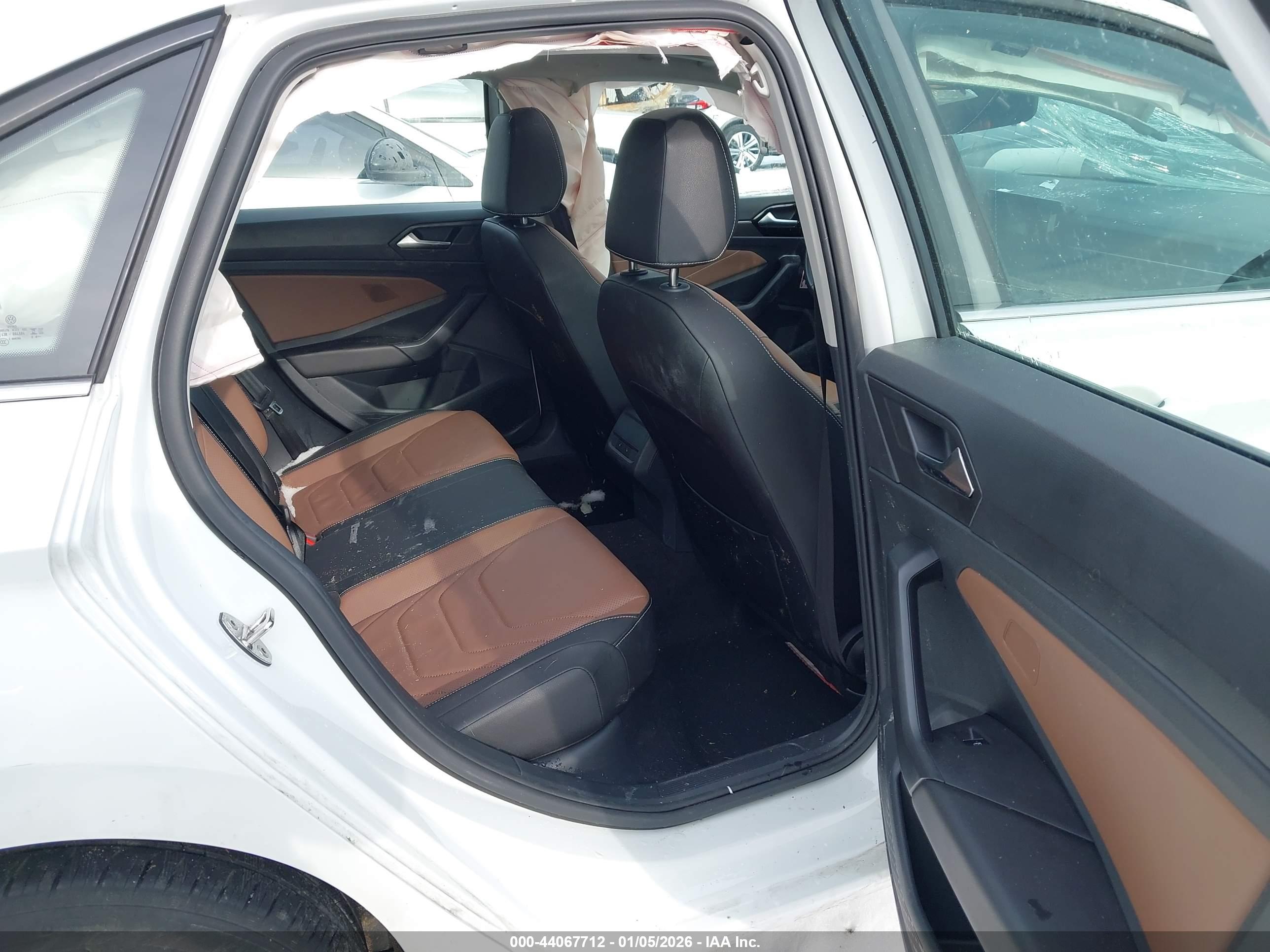 VOLKSWAGEN JETTA image 8