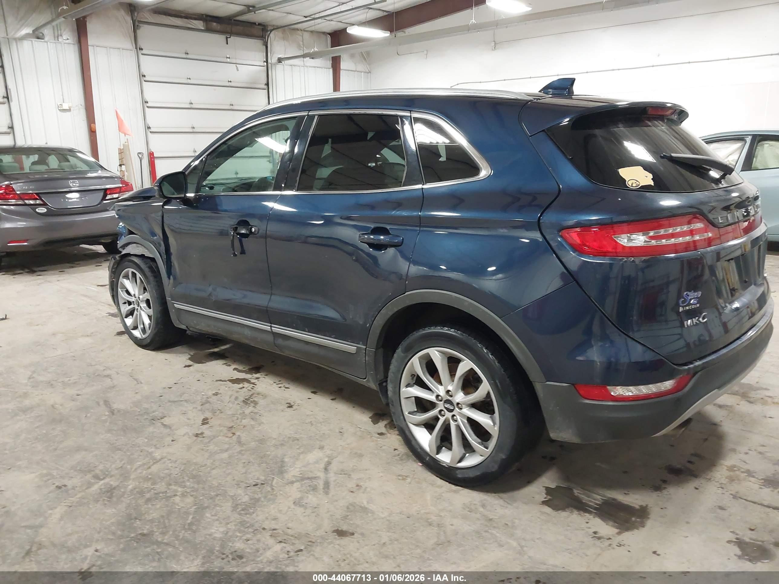 LINCOLN MKC image 3