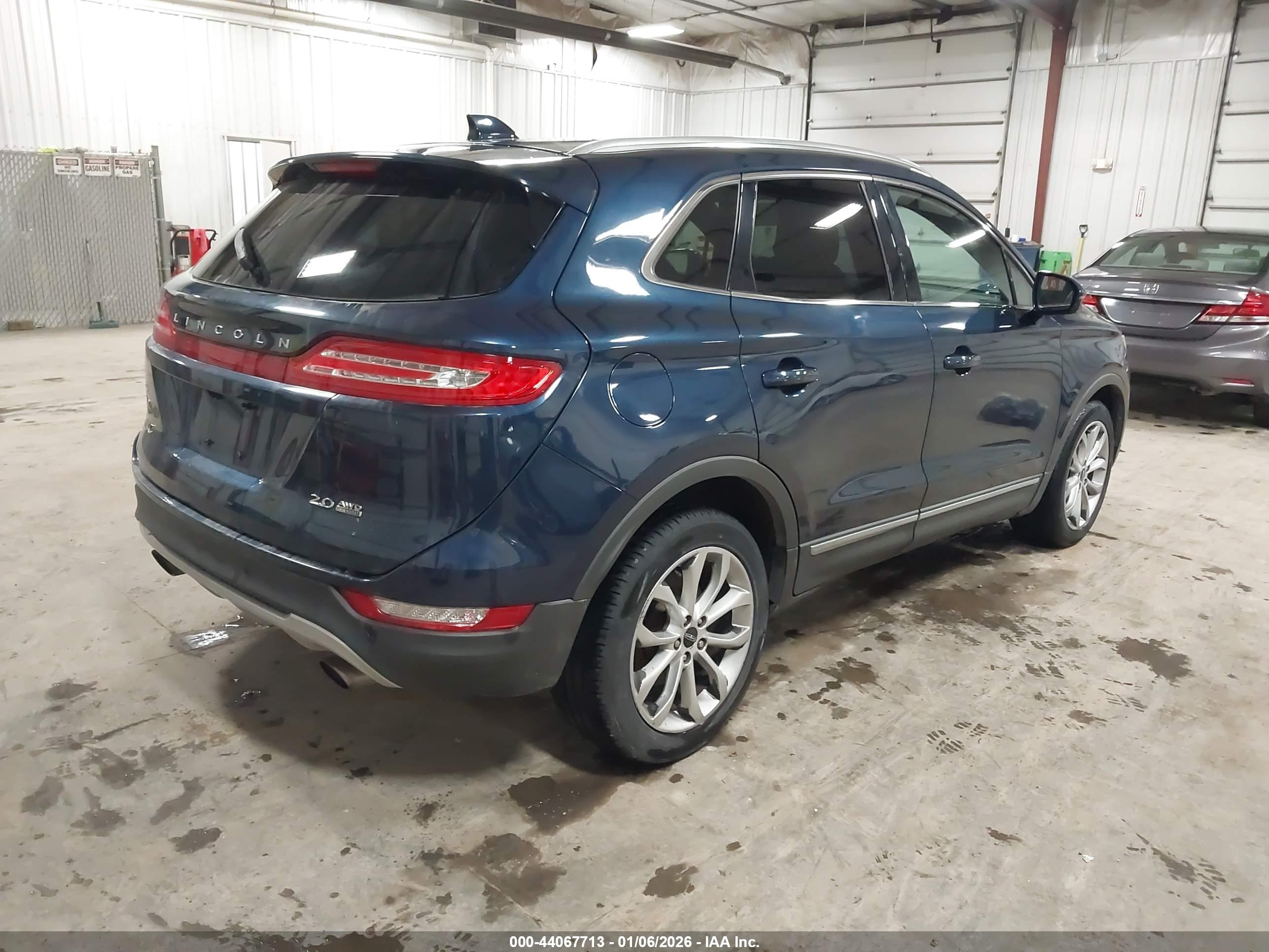 LINCOLN MKC image 4