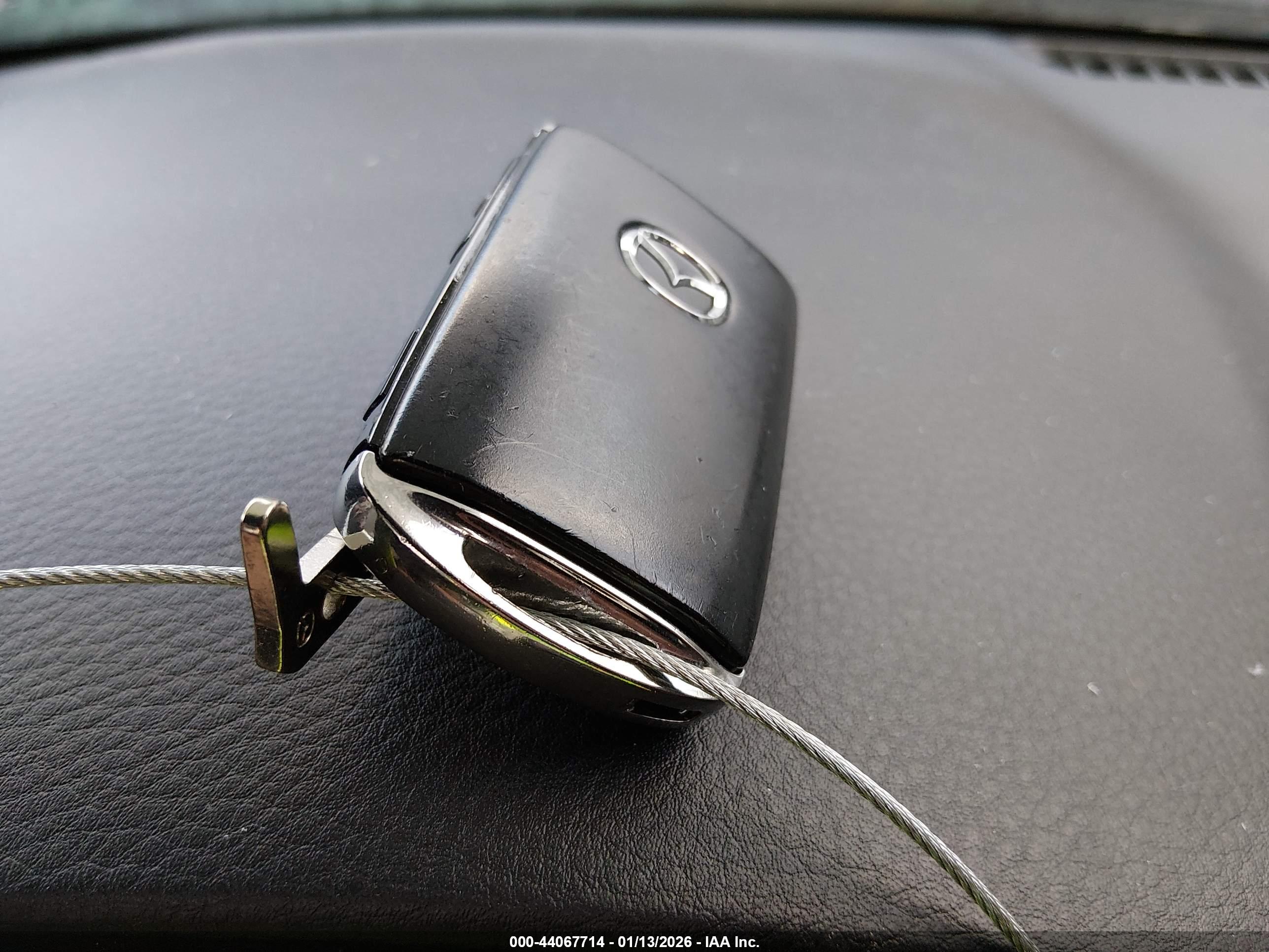 MAZDA MAZDA3 image 11