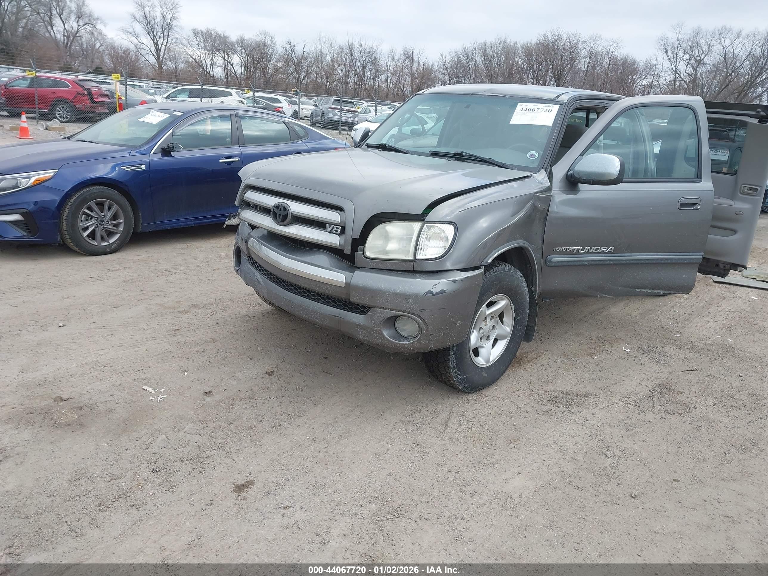 TOYOTA TUNDRA image 2