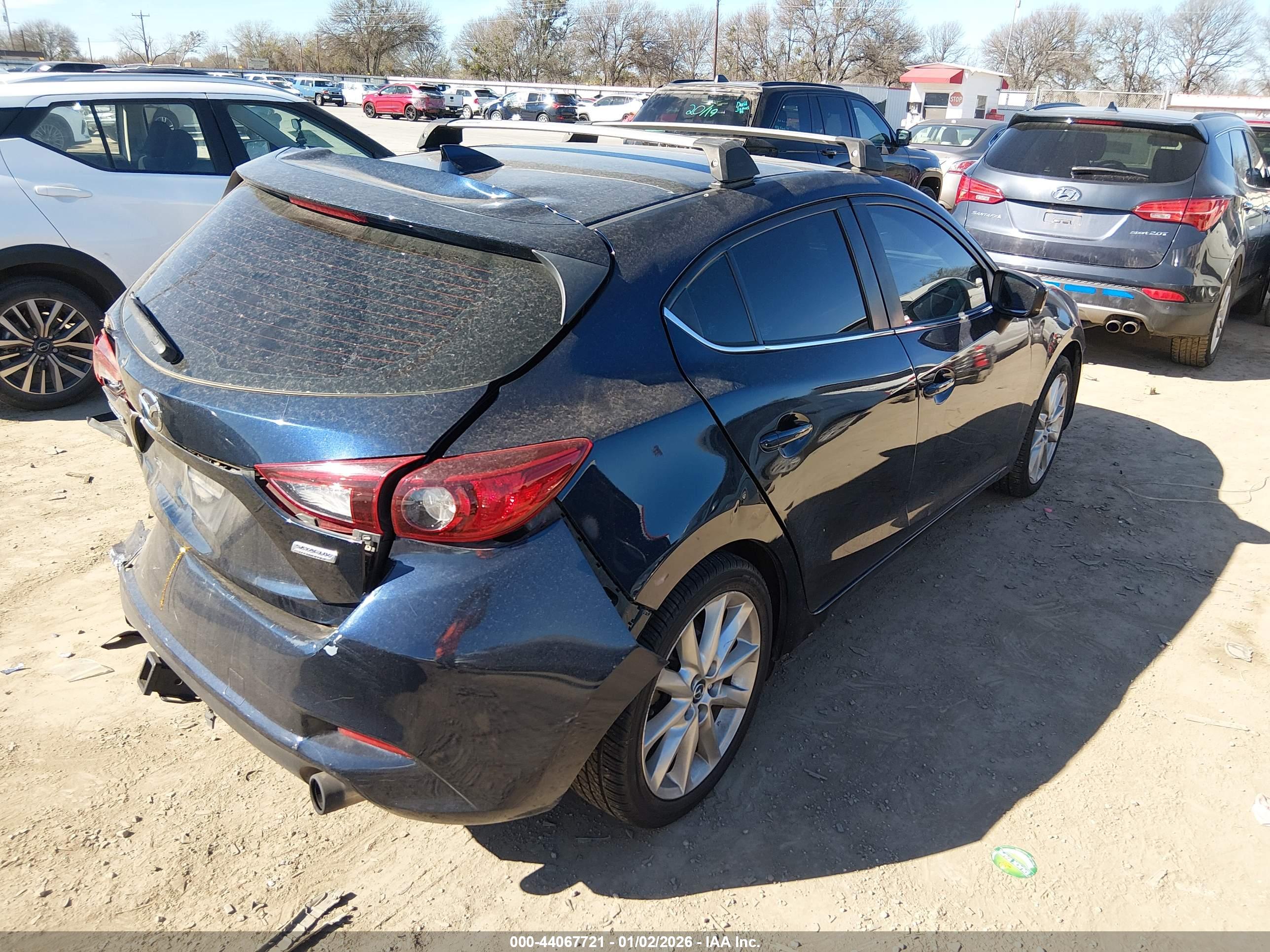 MAZDA MAZDA3 image 4
