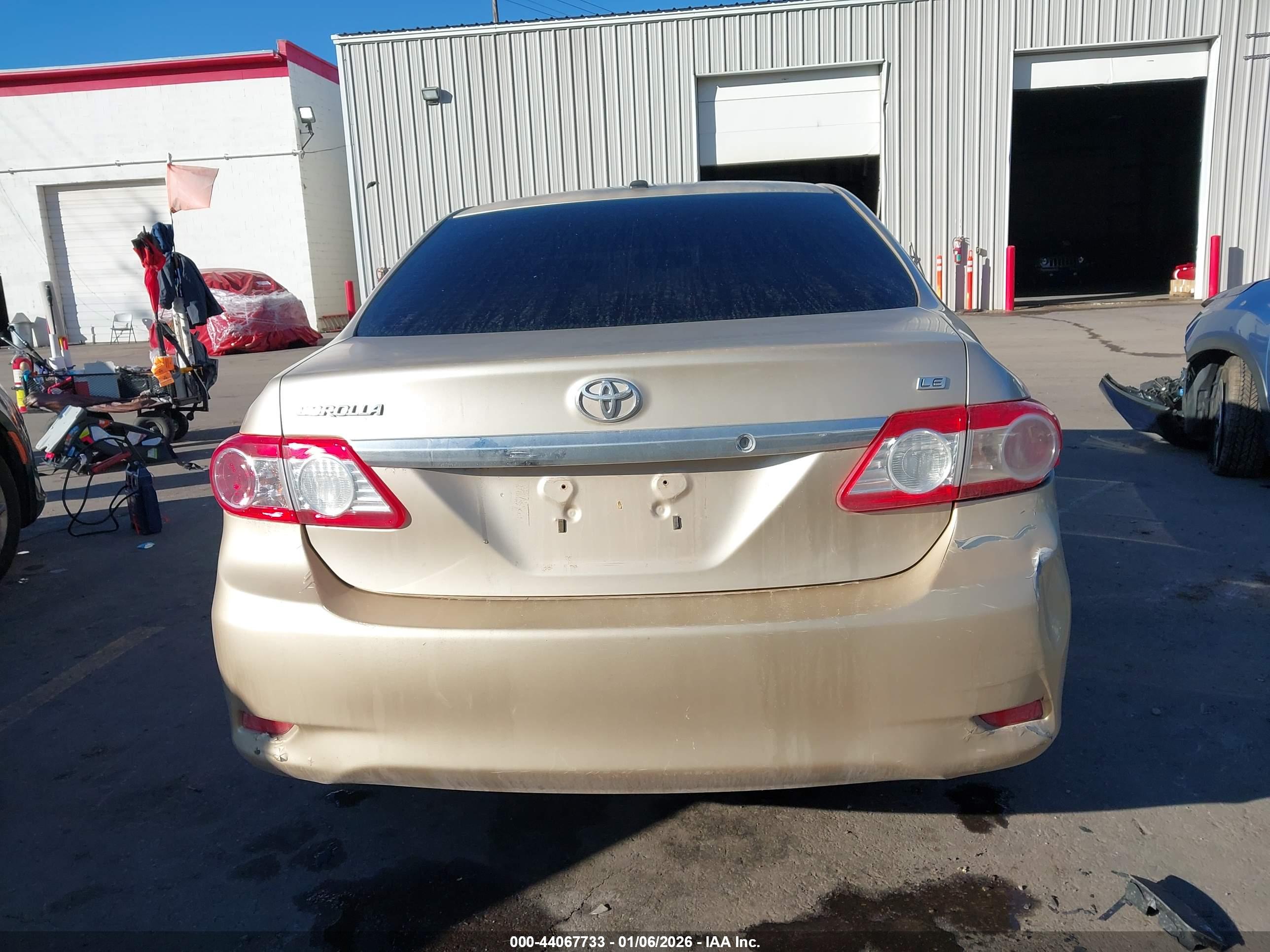 TOYOTA COROLLA image 6