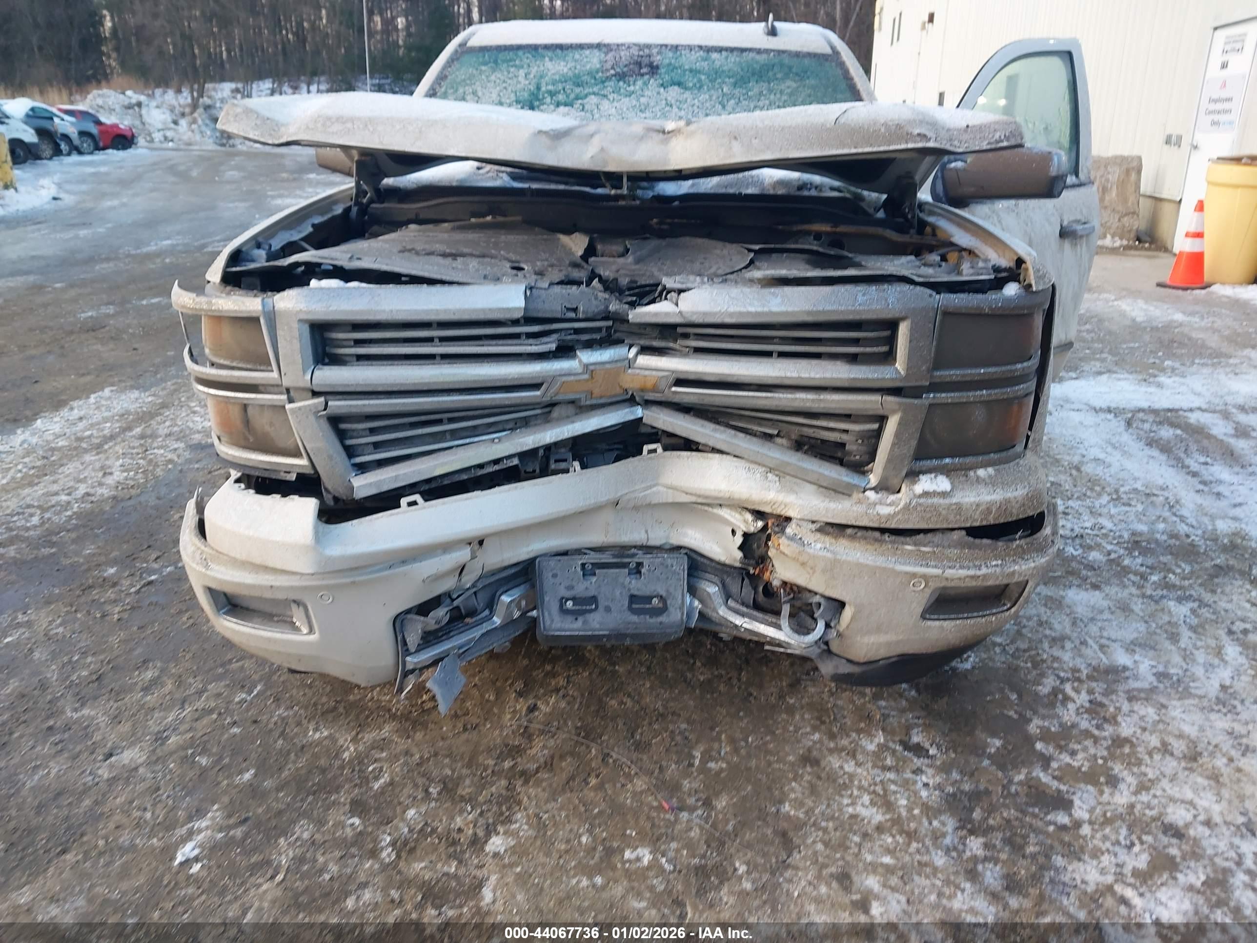 CHEVROLET SILVERADO image 6