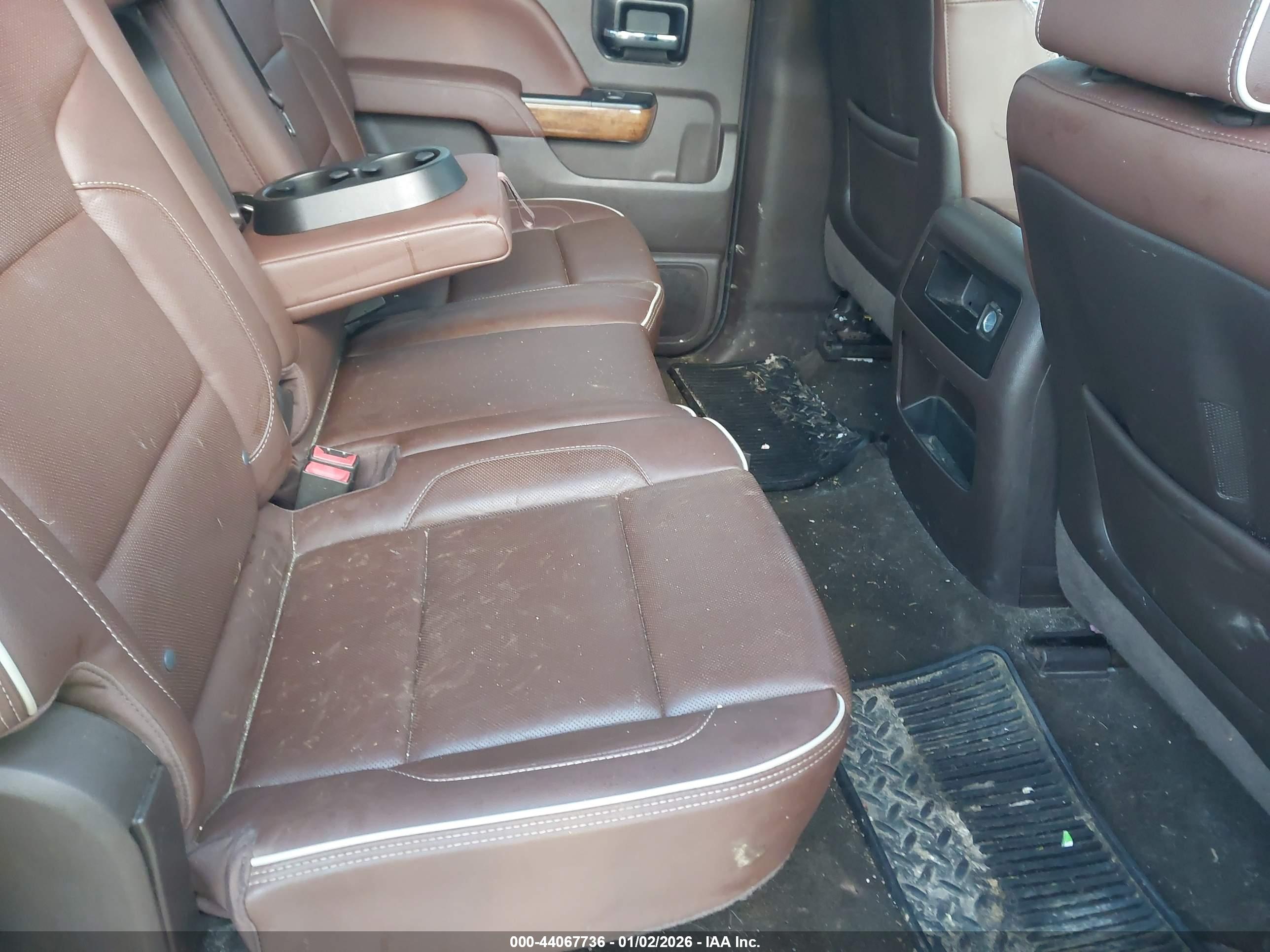 CHEVROLET SILVERADO image 8