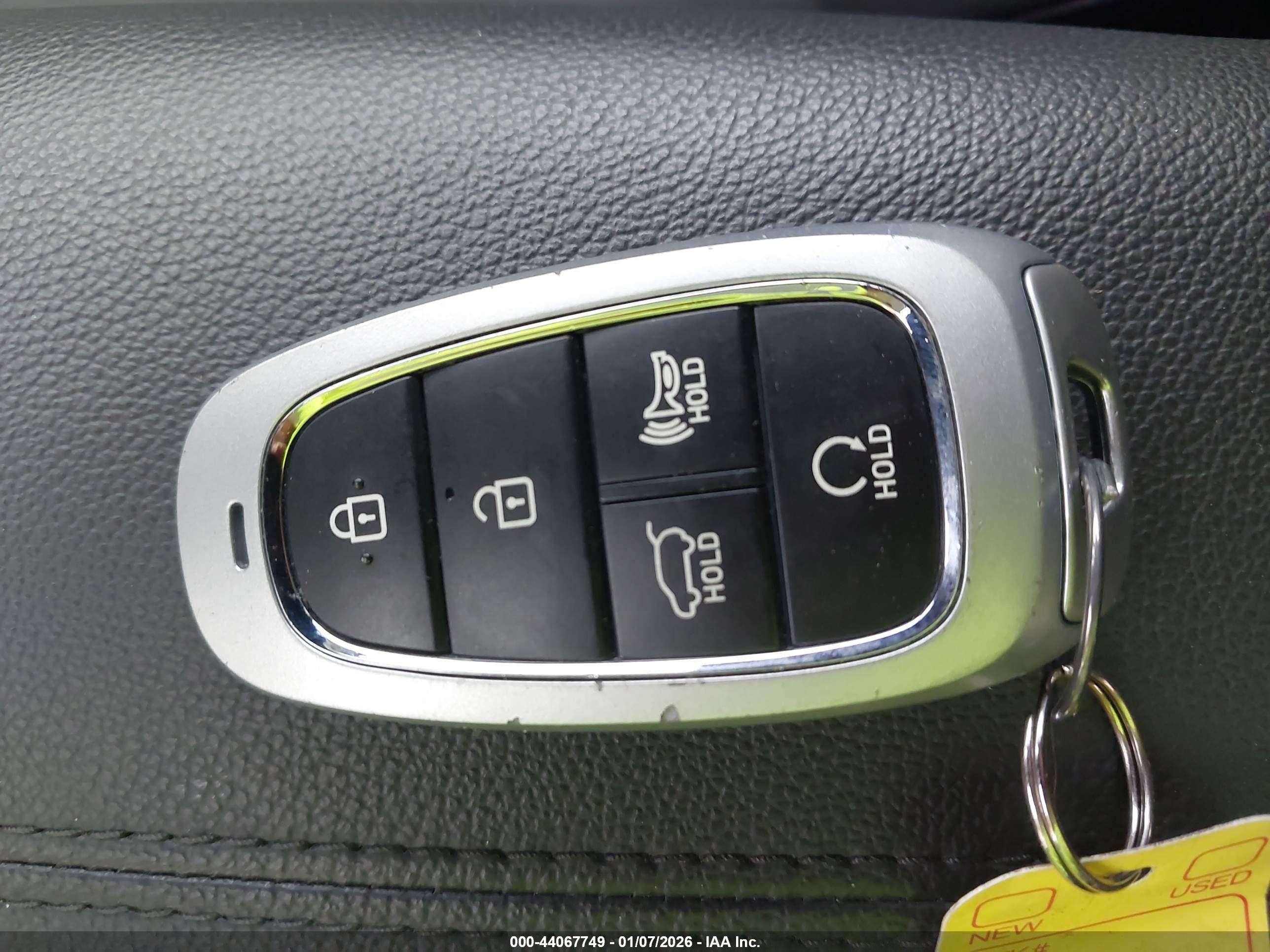 HYUNDAI TUCSON image 11