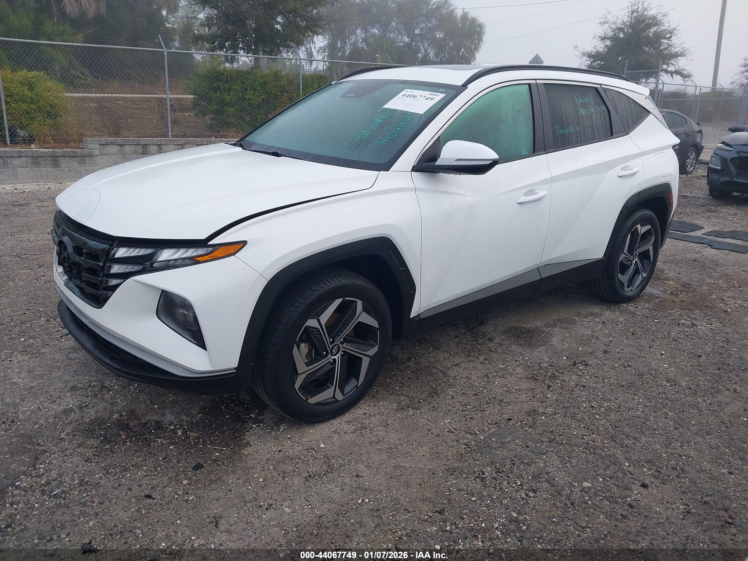 HYUNDAI TUCSON image 2