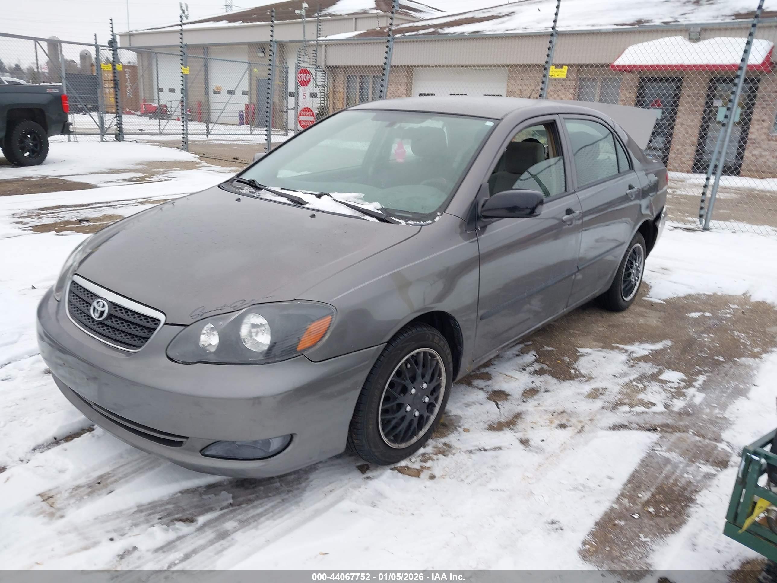 TOYOTA COROLLA image 2