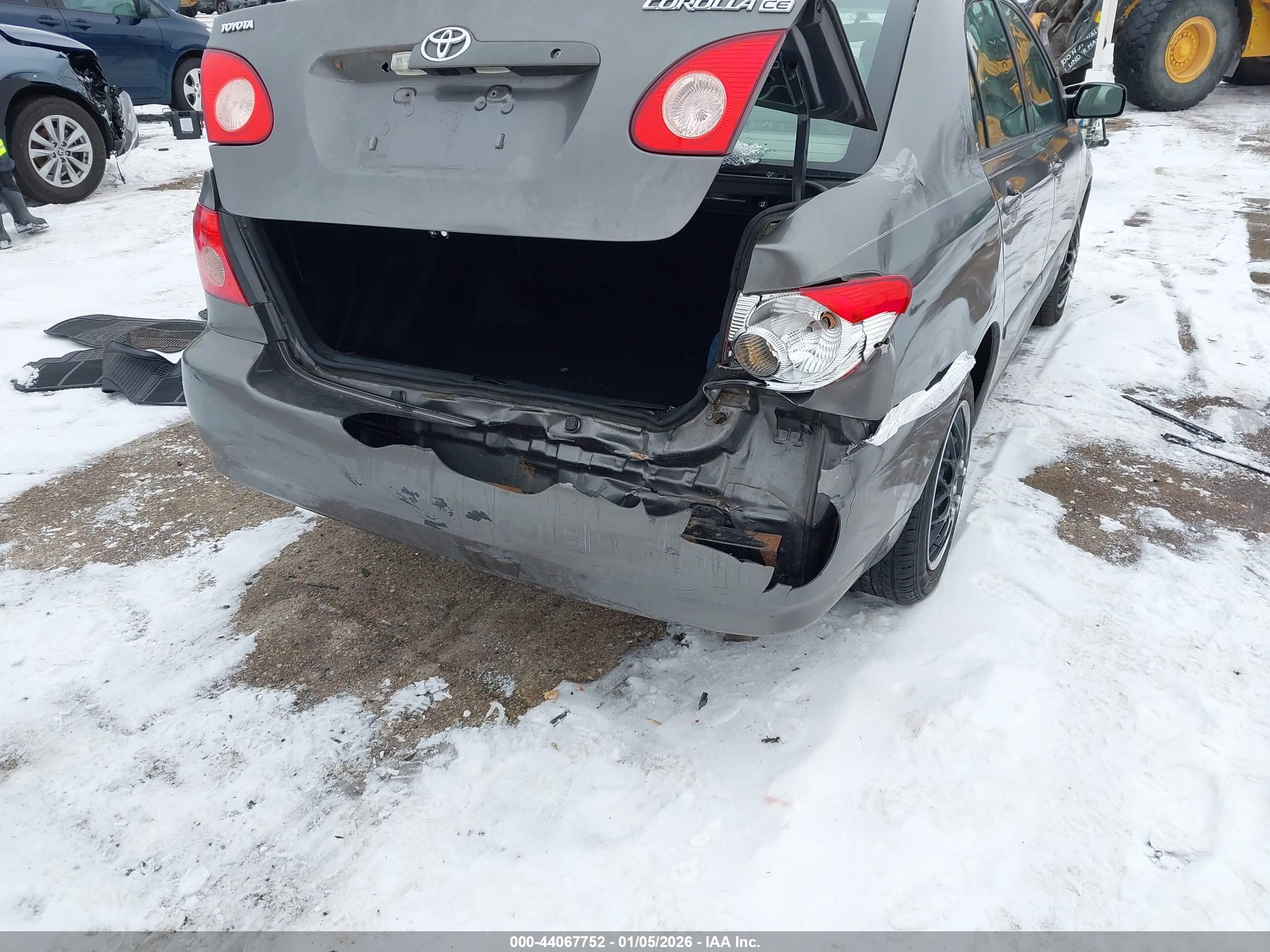 TOYOTA COROLLA image 6