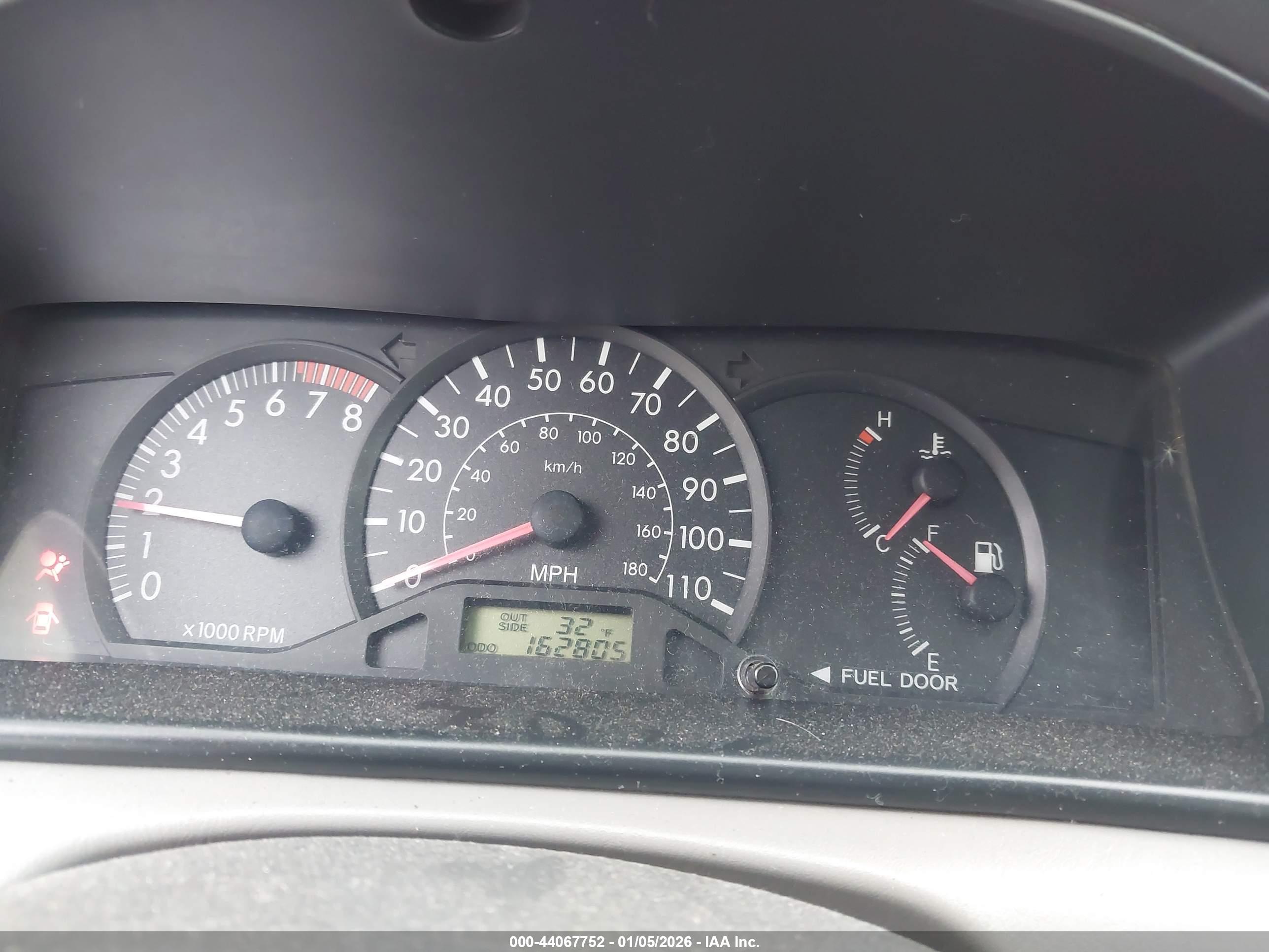 TOYOTA COROLLA image 7