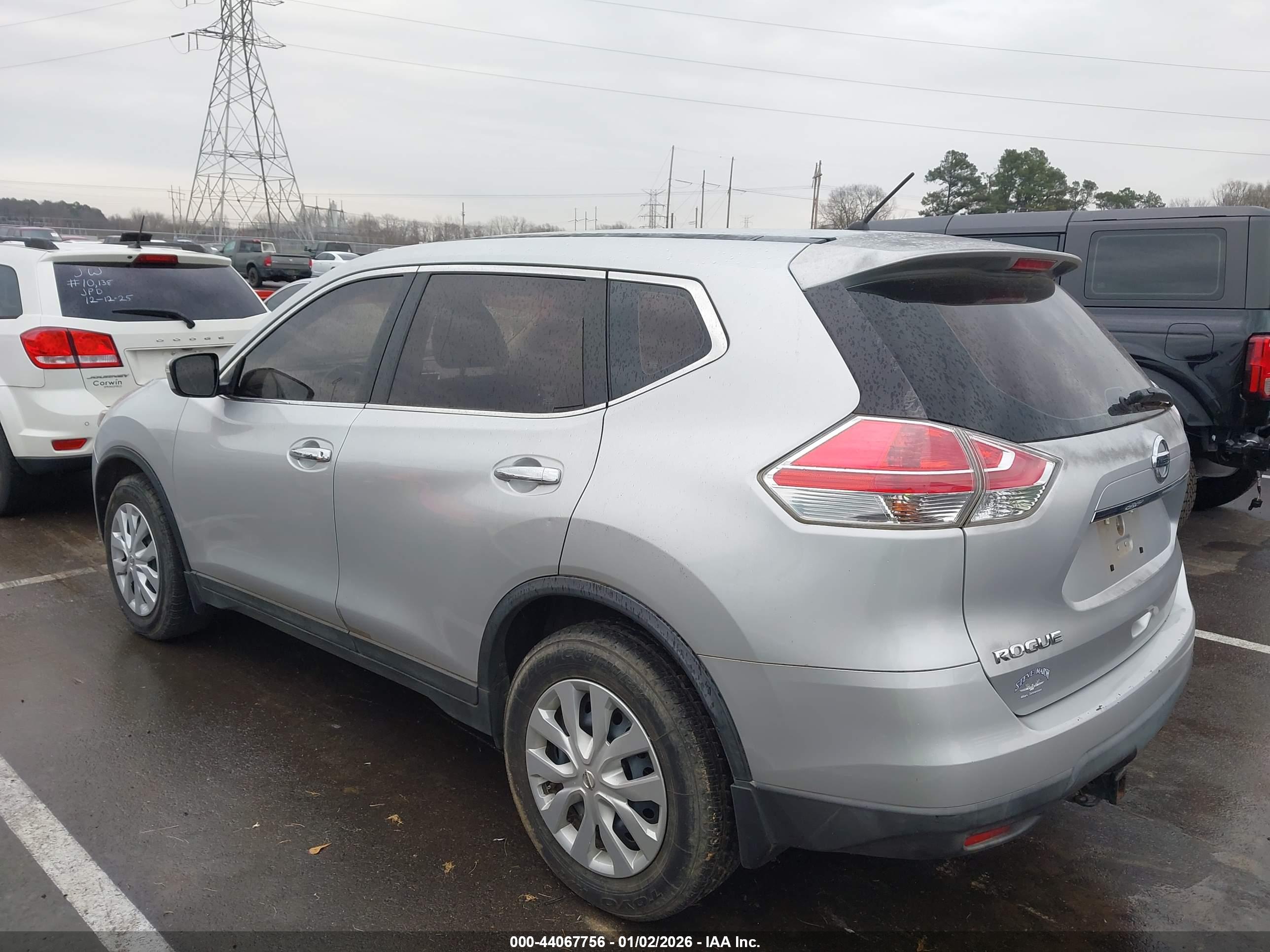 NISSAN ROGUE image 3