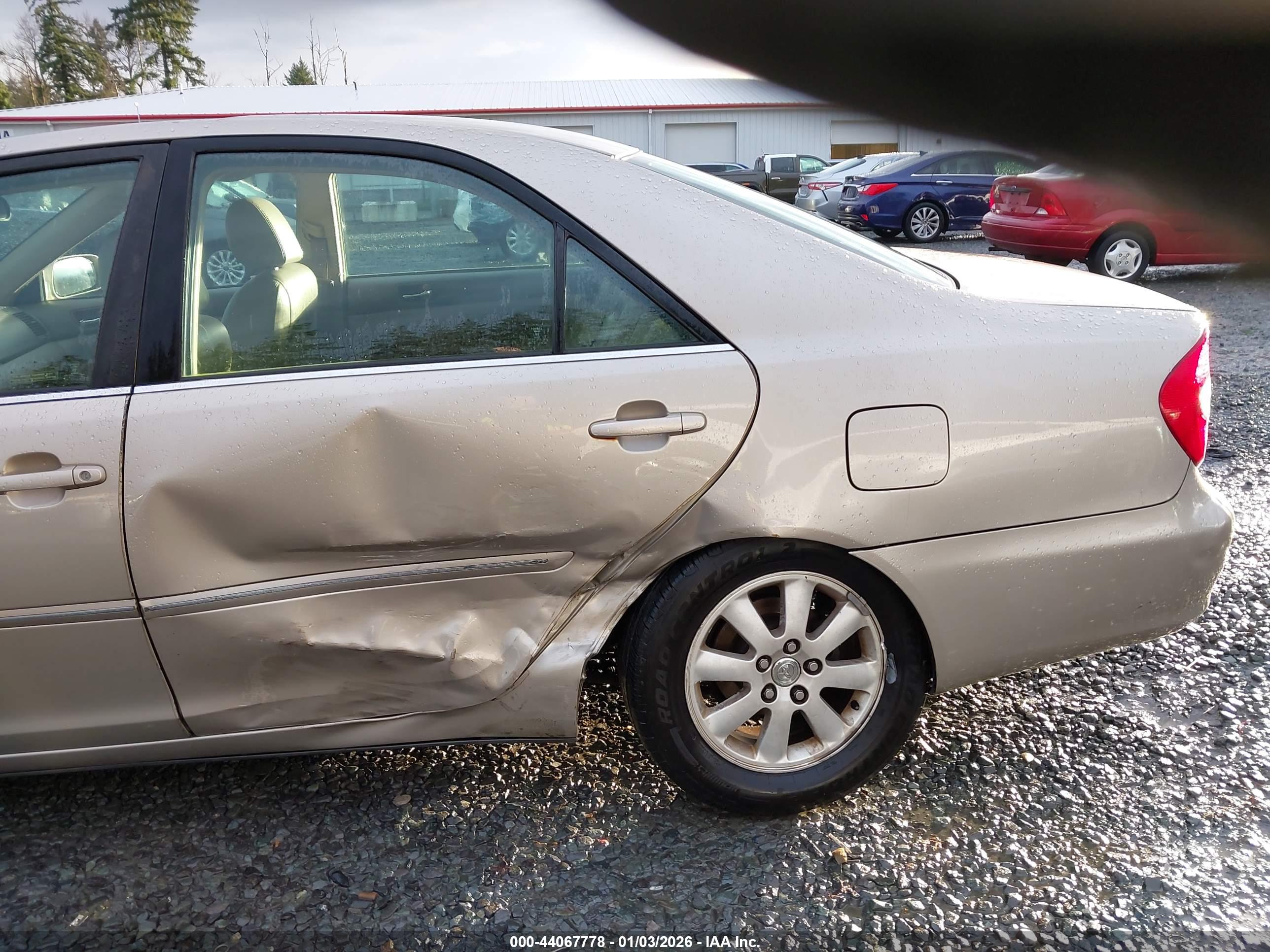 TOYOTA CAMRY image 6
