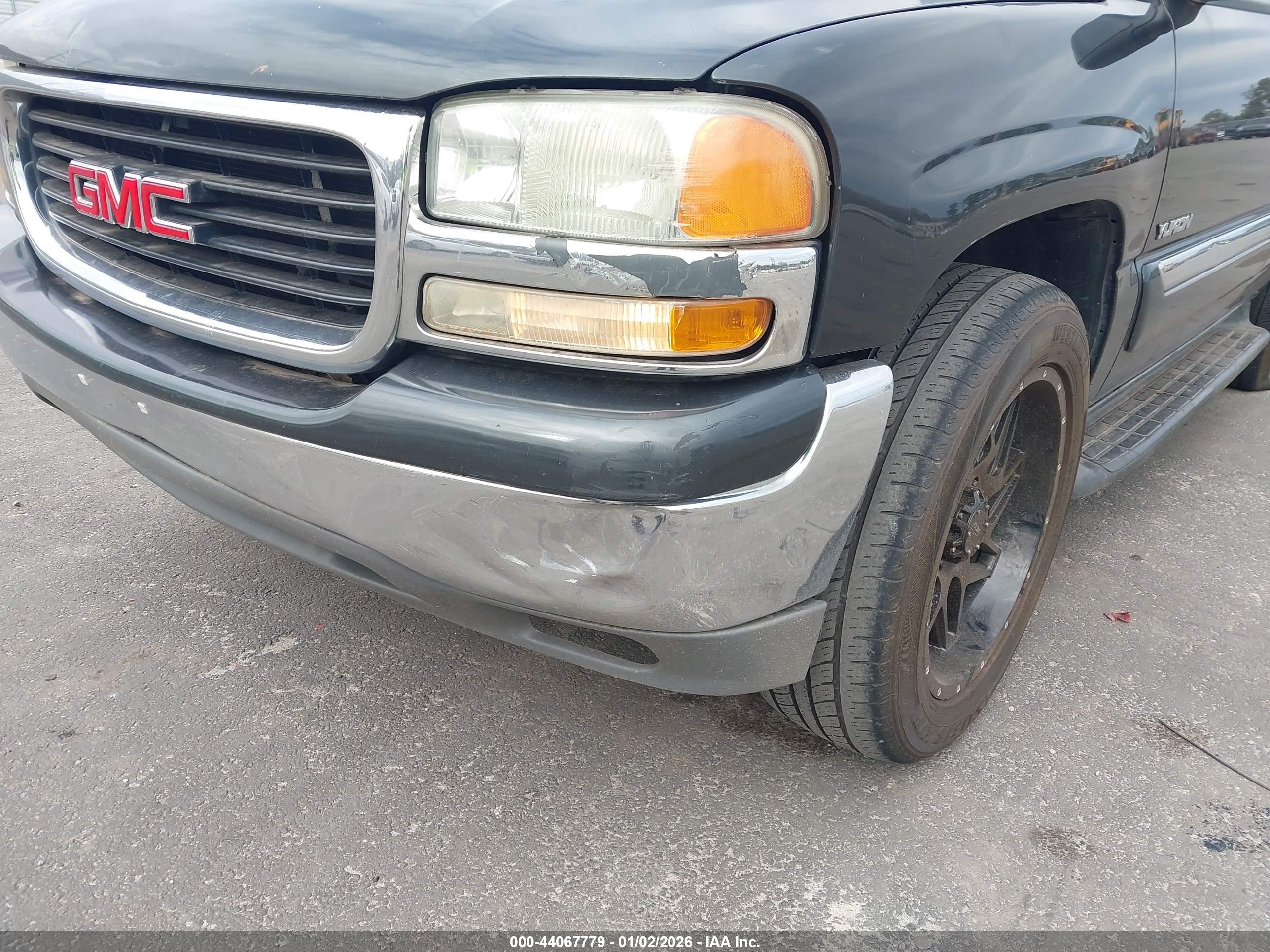 GMC YUKON image 6