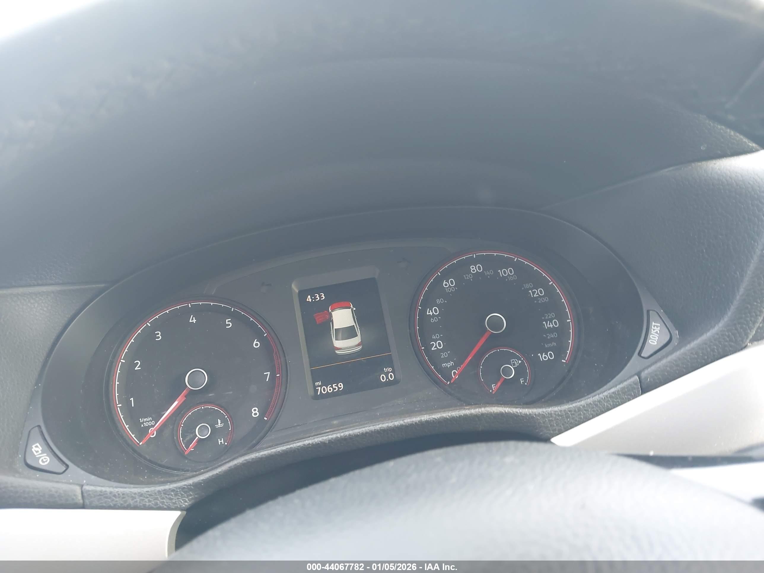 VOLKSWAGEN PASSAT image 7