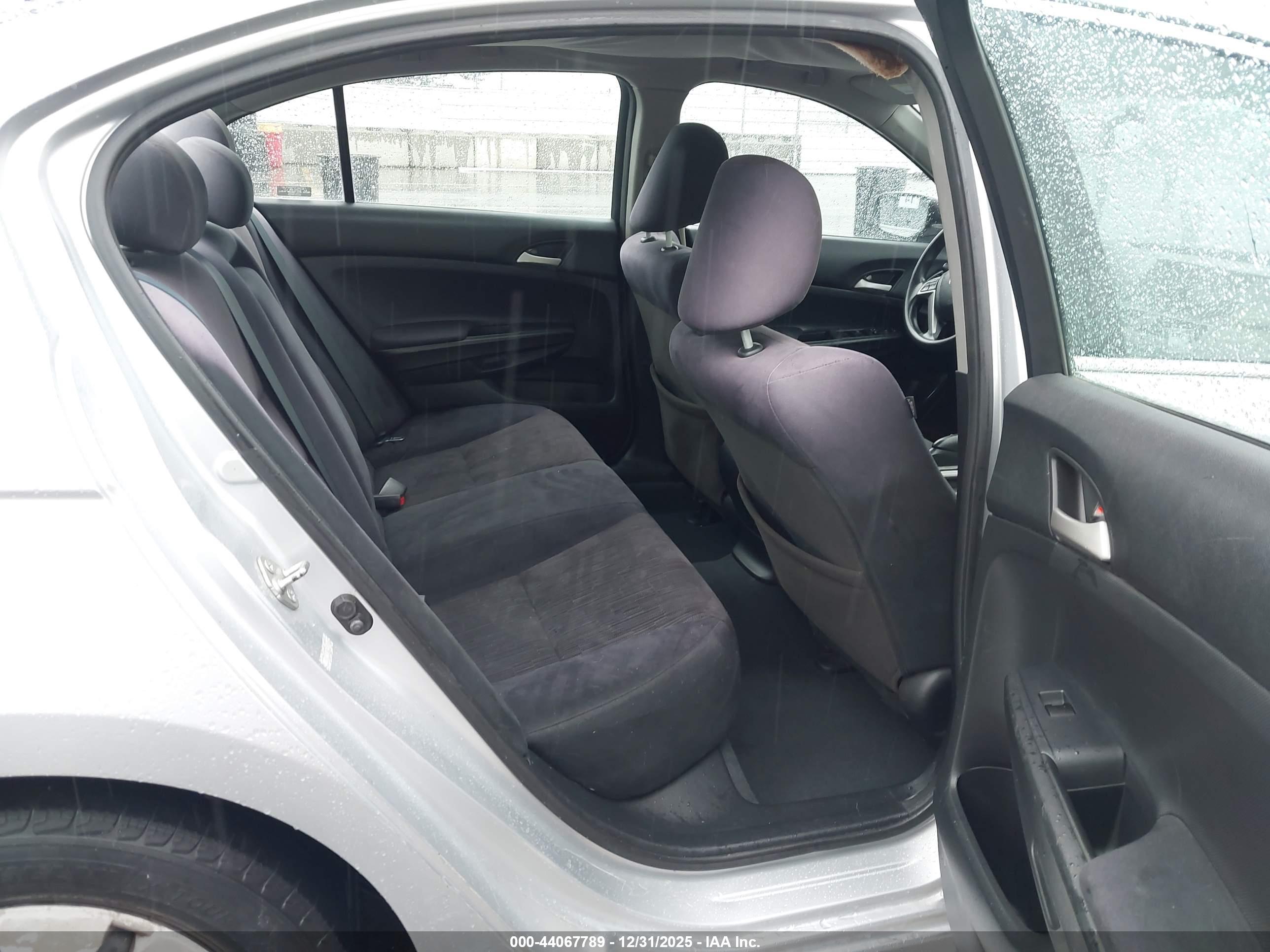 HONDA ACCORD image 8