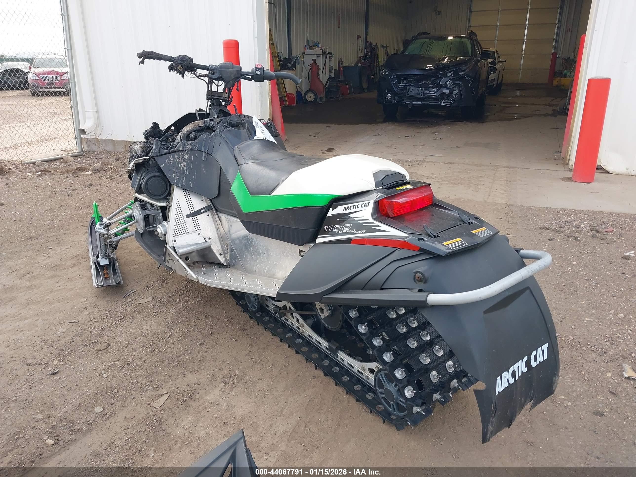 ARCTIC CAT image 3
