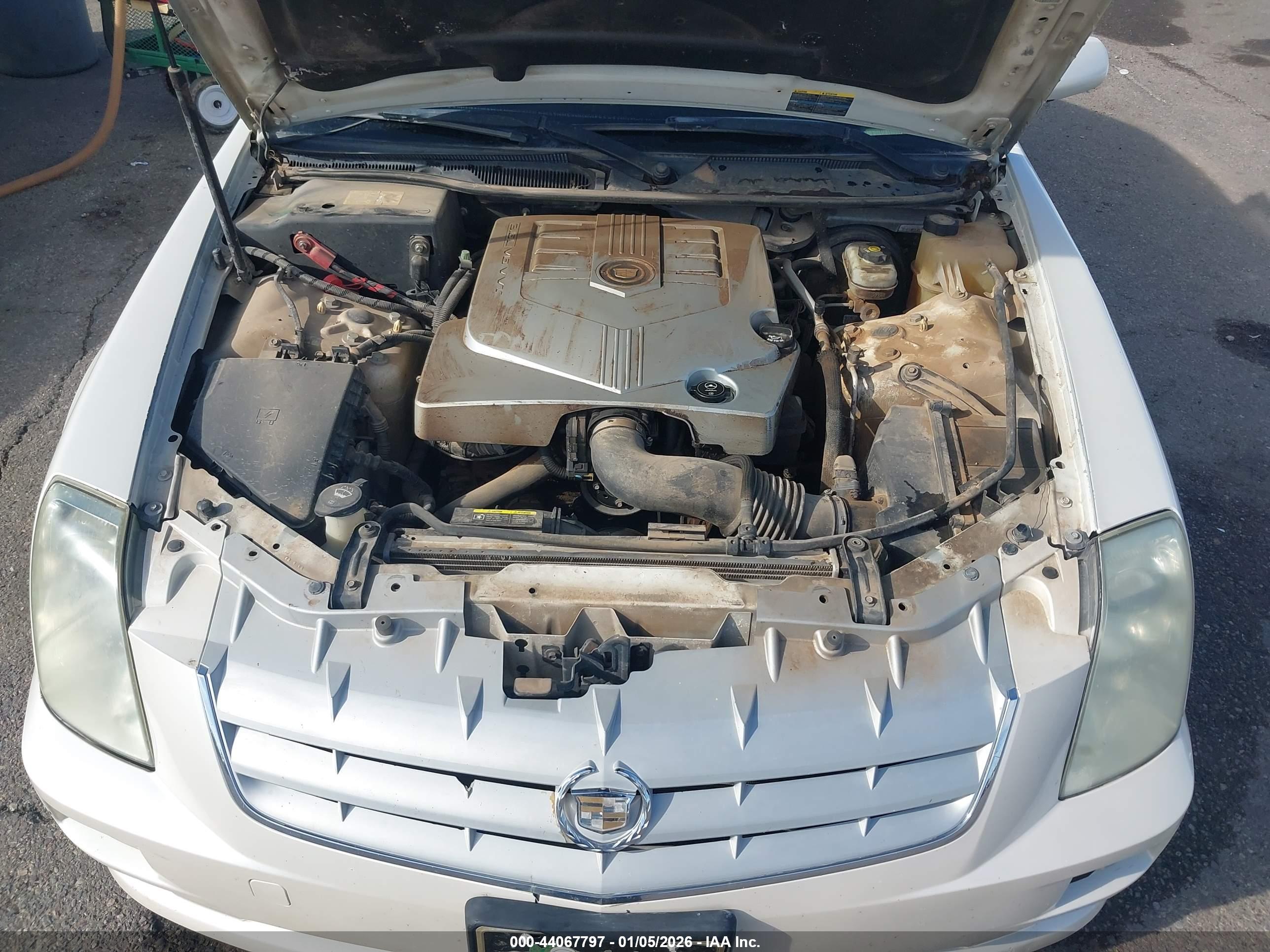 CADILLAC STS image 10