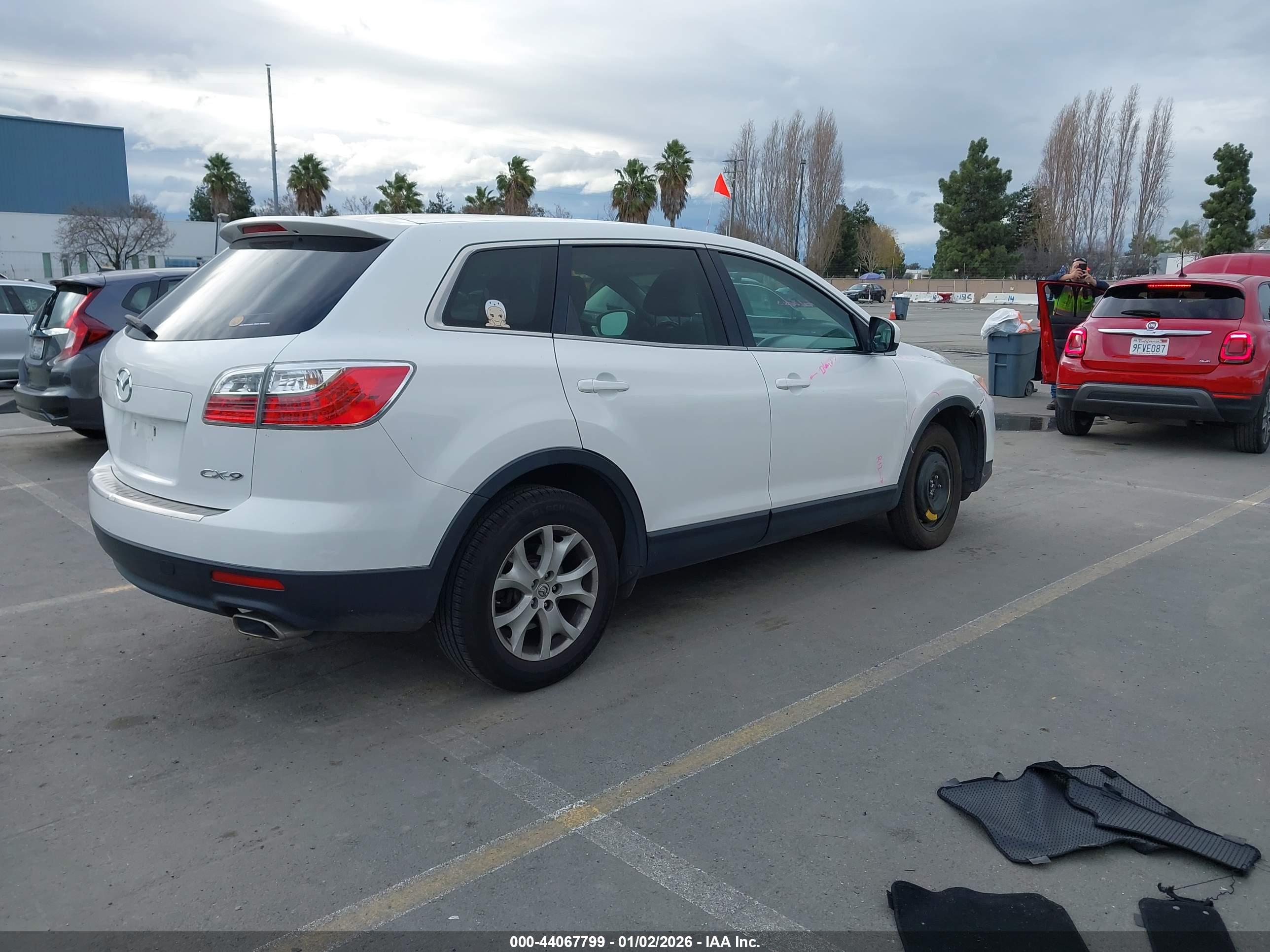 MAZDA CX-9 image 4
