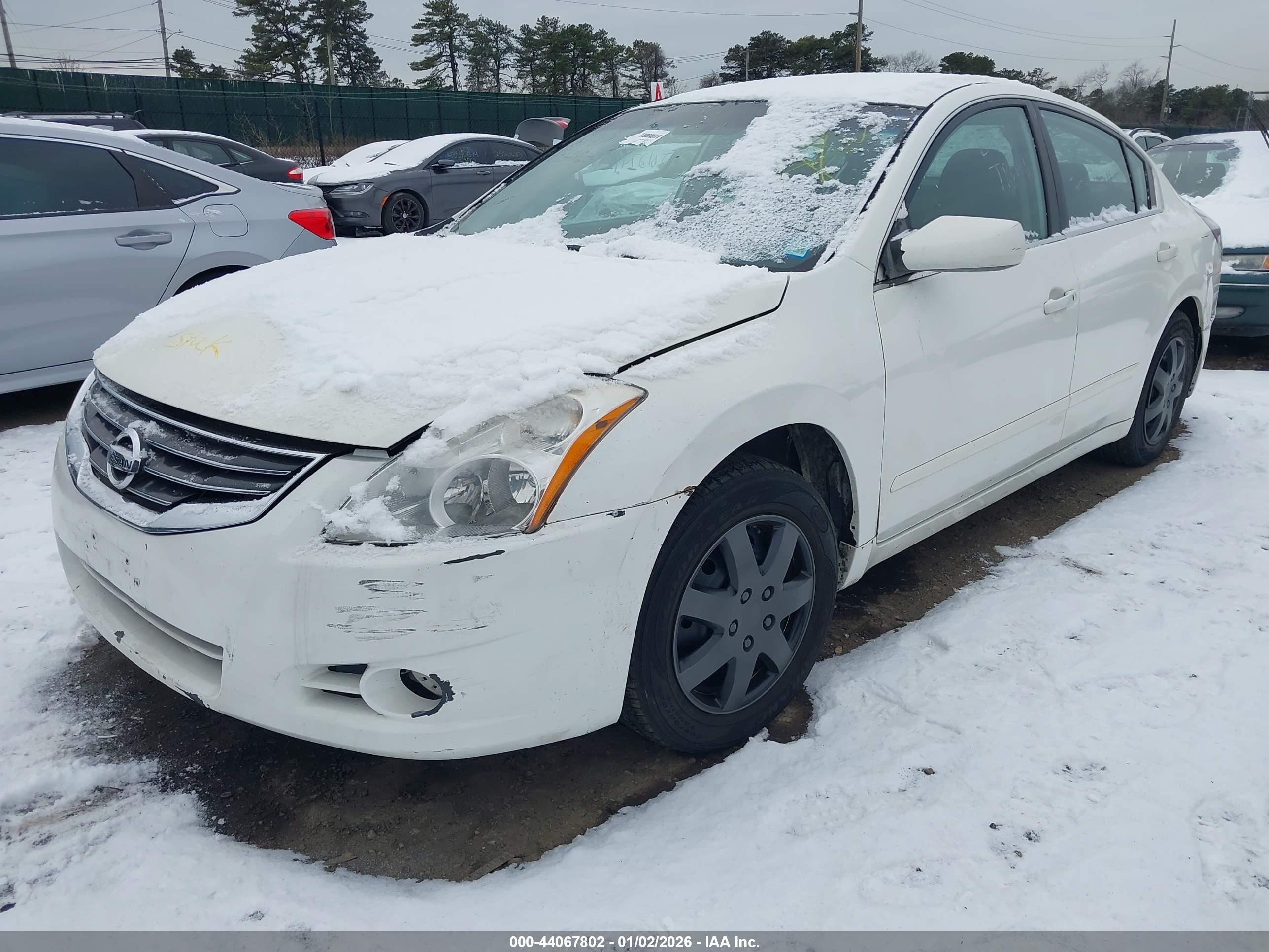 NISSAN ALTIMA image 2
