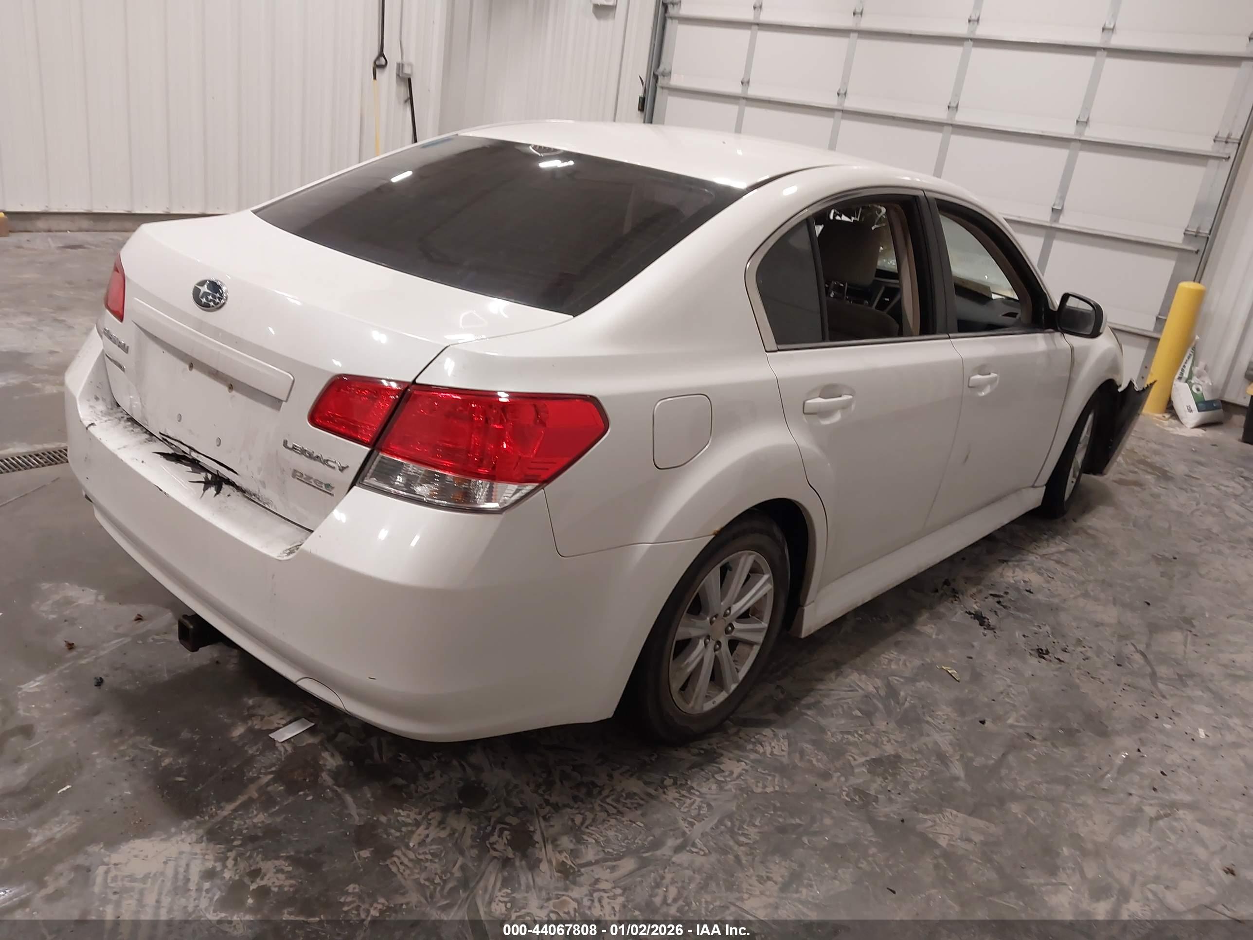 SUBARU LEGACY image 4