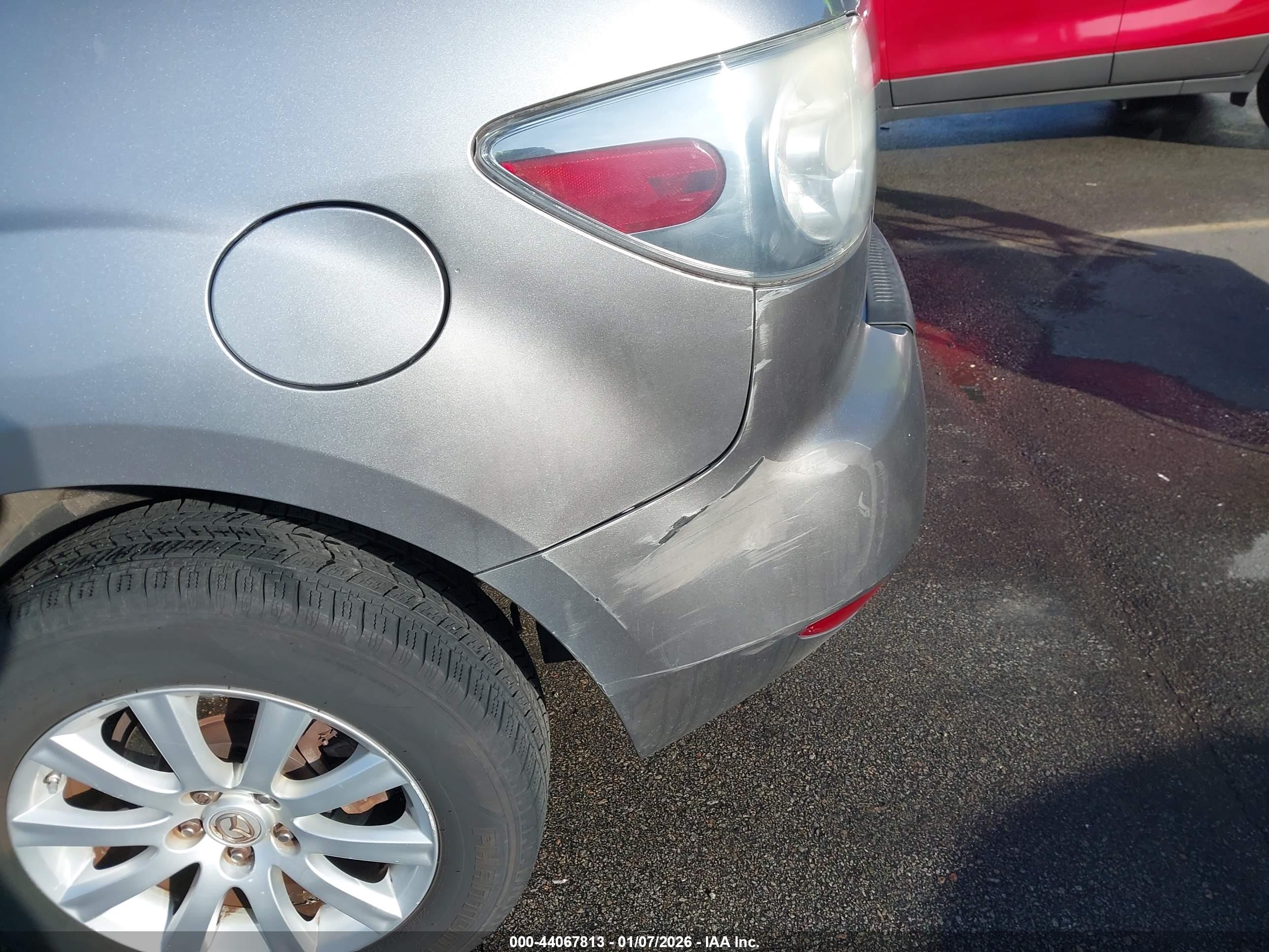 MAZDA CX-7 image 6