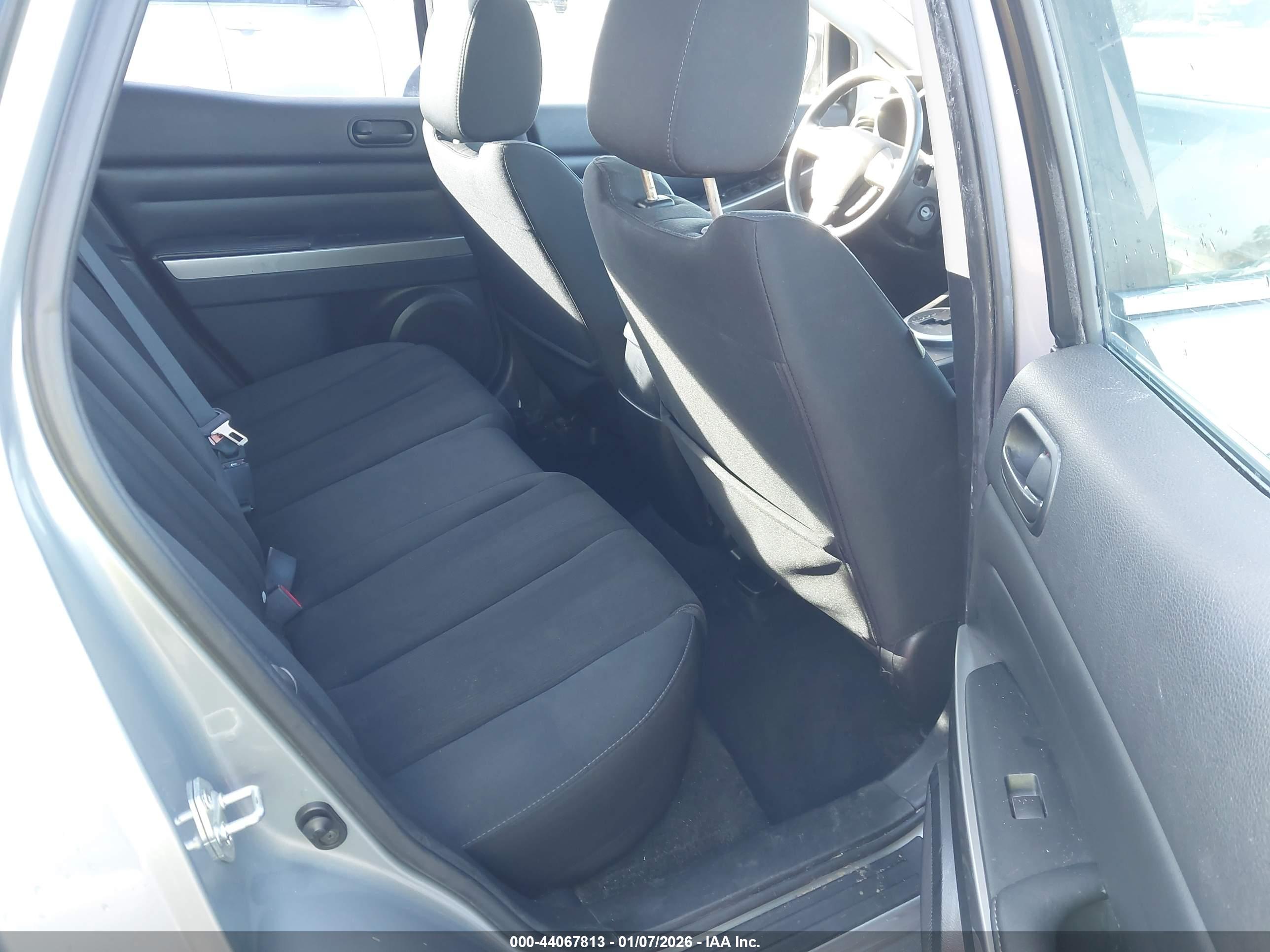 MAZDA CX-7 image 8