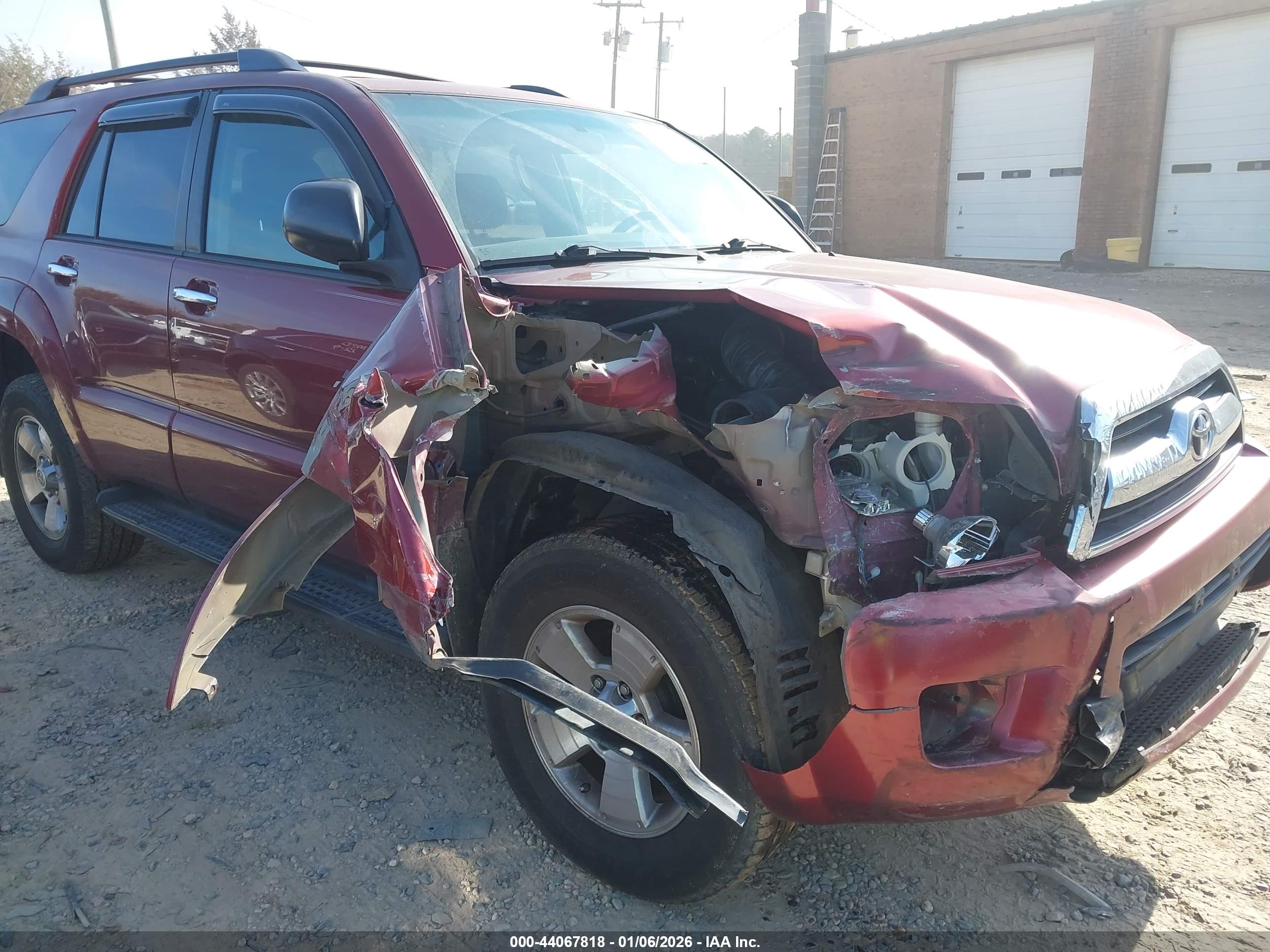TOYOTA 4RUNNER image 6