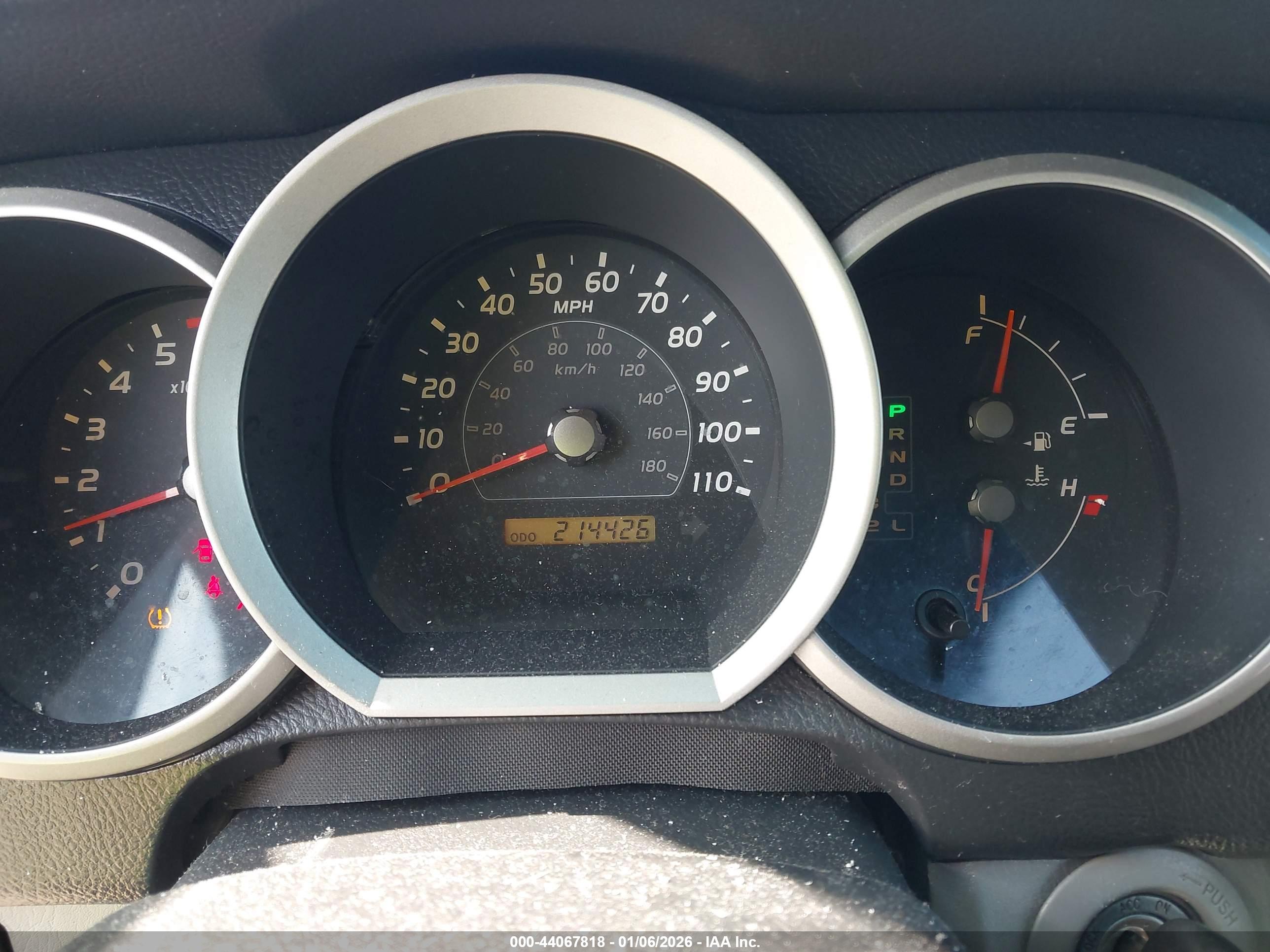 TOYOTA 4RUNNER image 7