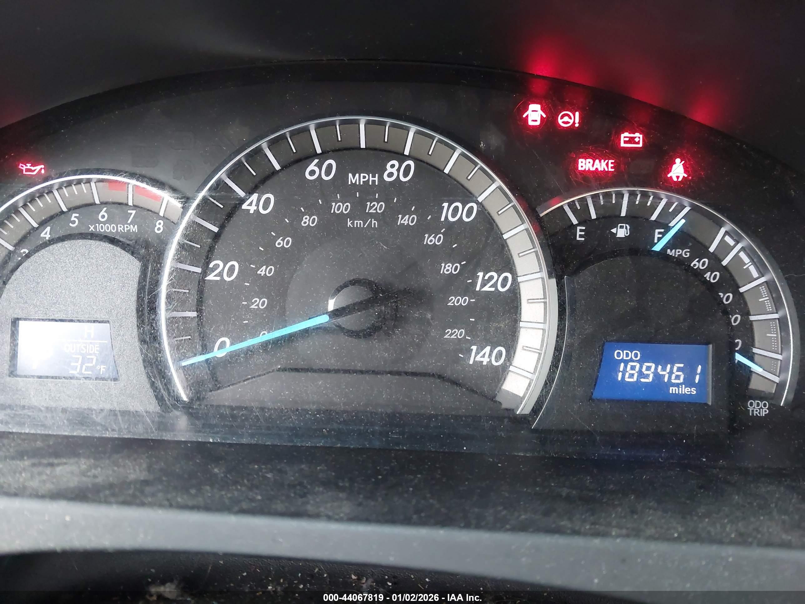 TOYOTA CAMRY image 7