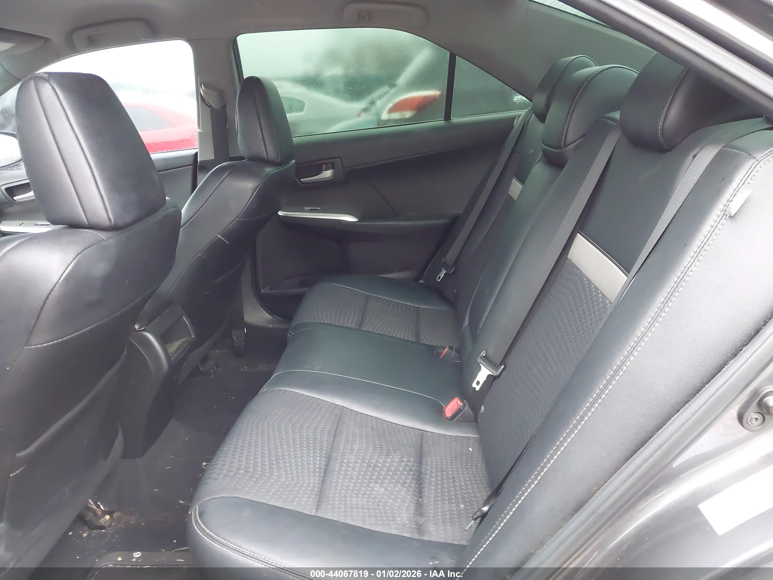 TOYOTA CAMRY image 8