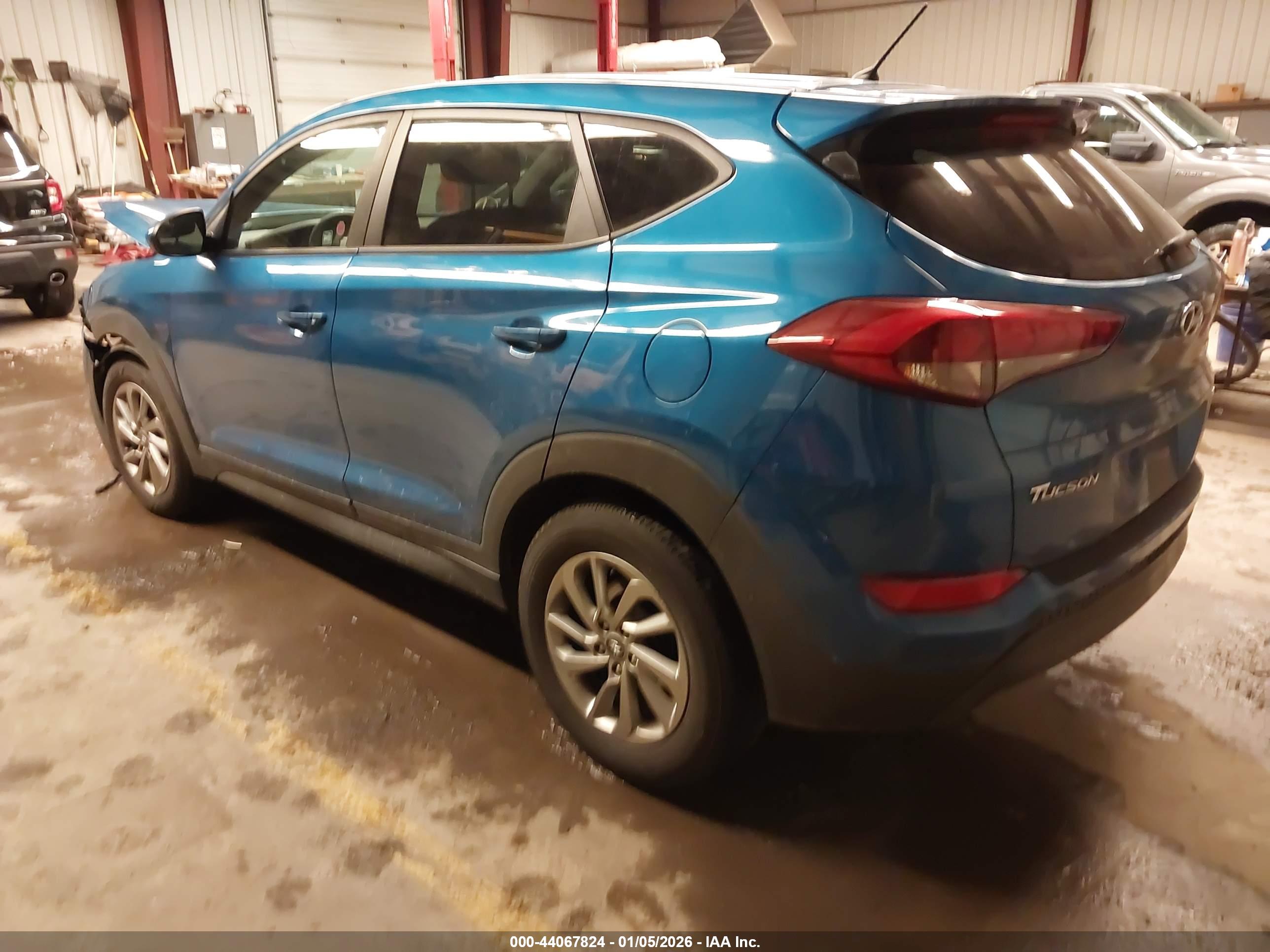 HYUNDAI TUCSON image 3