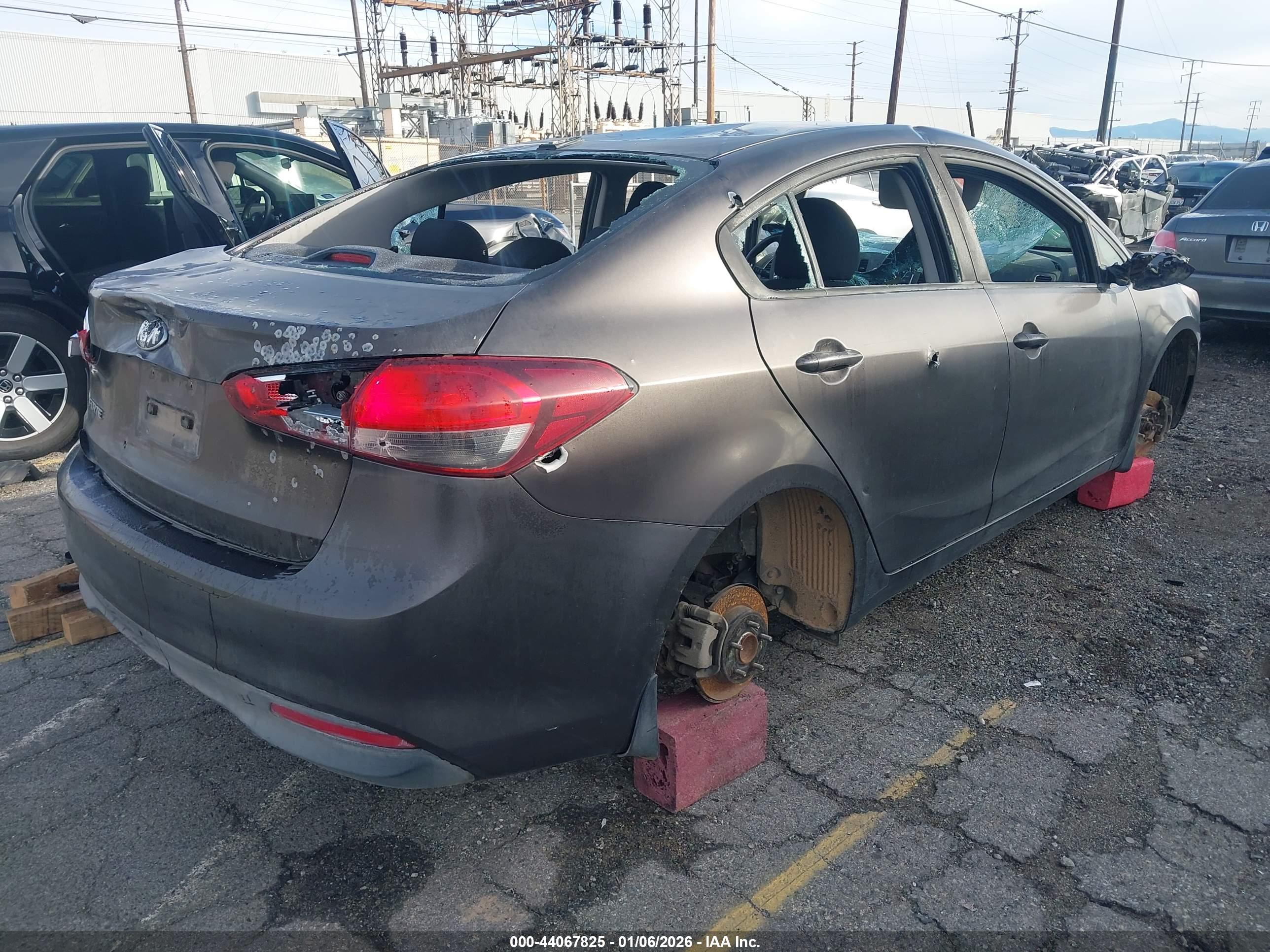 KIA FORTE image 4