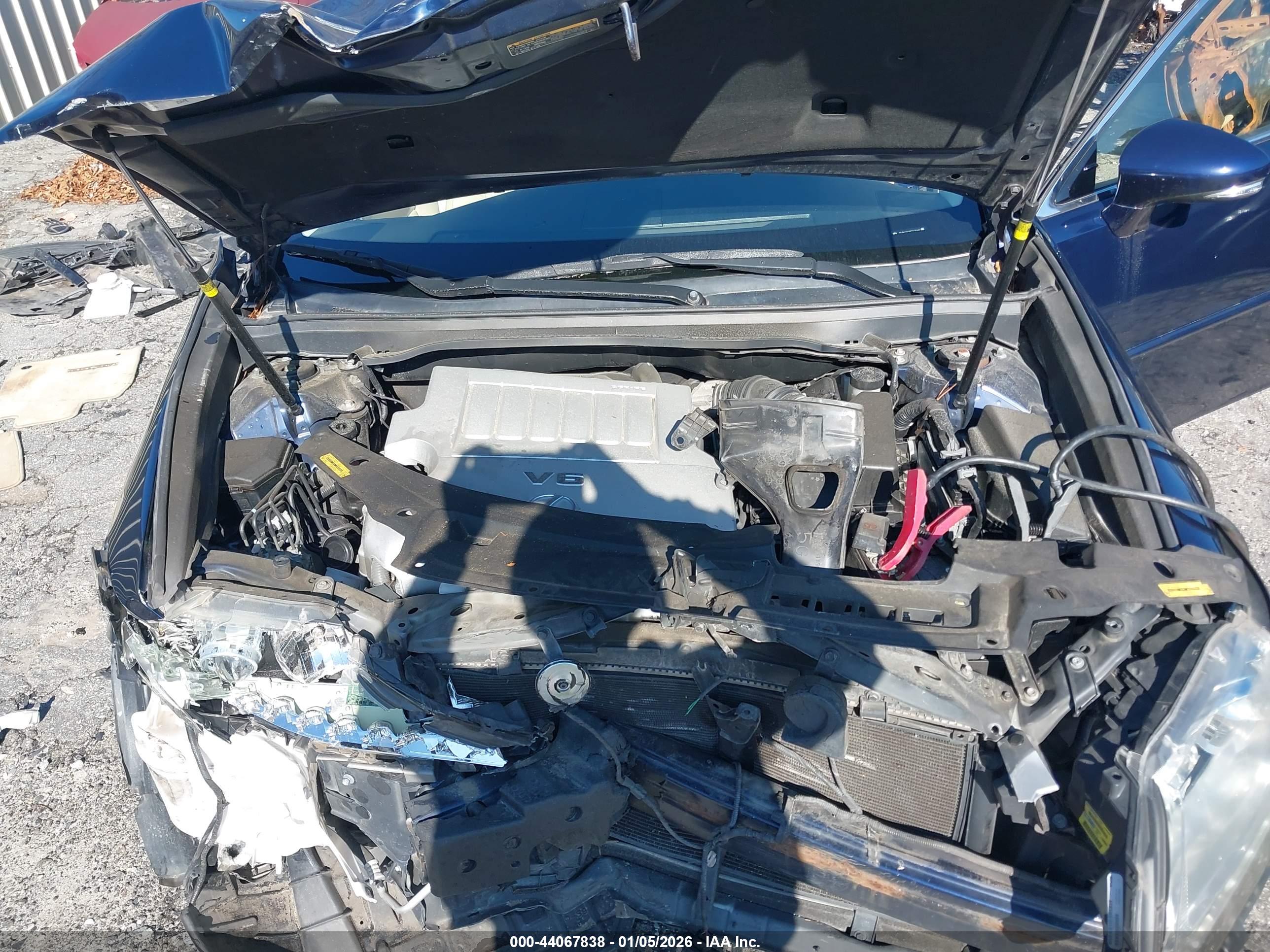 LEXUS ES image 10