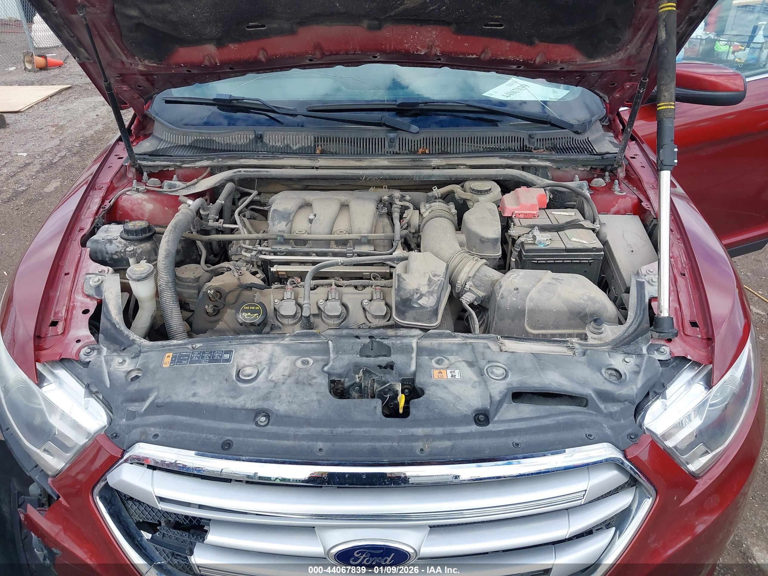 FORD TAURUS image 10