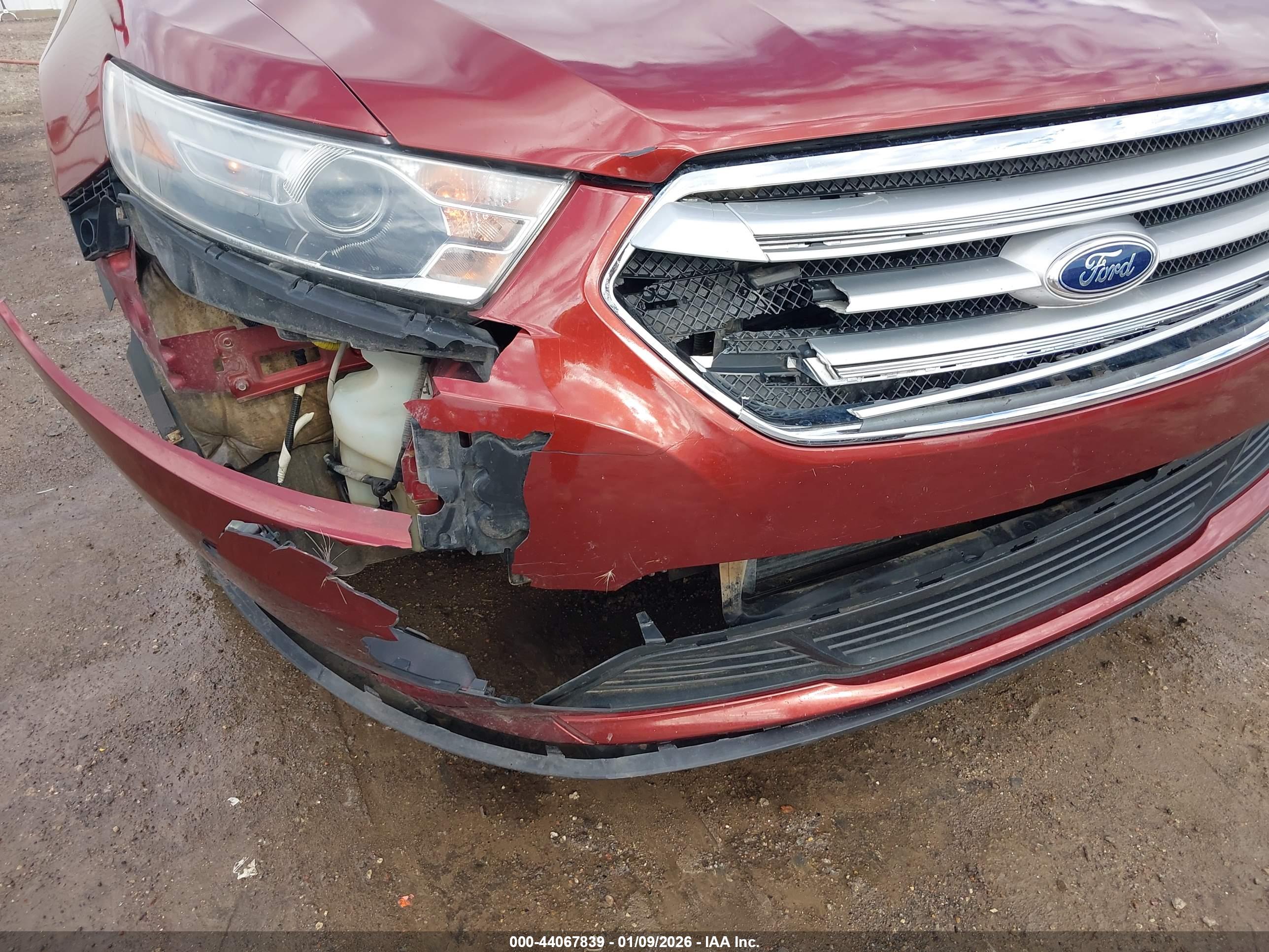 FORD TAURUS image 6