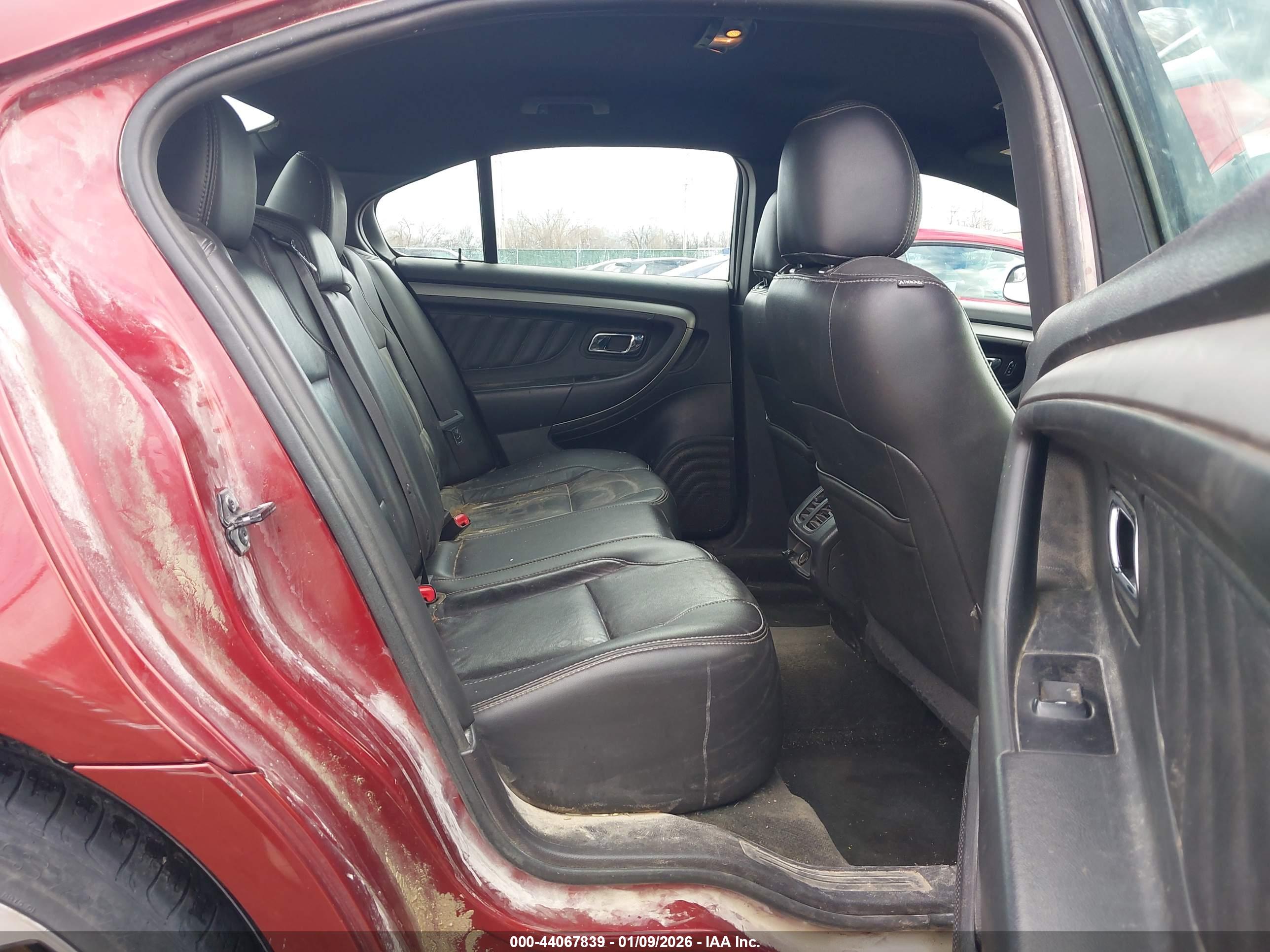 FORD TAURUS image 8
