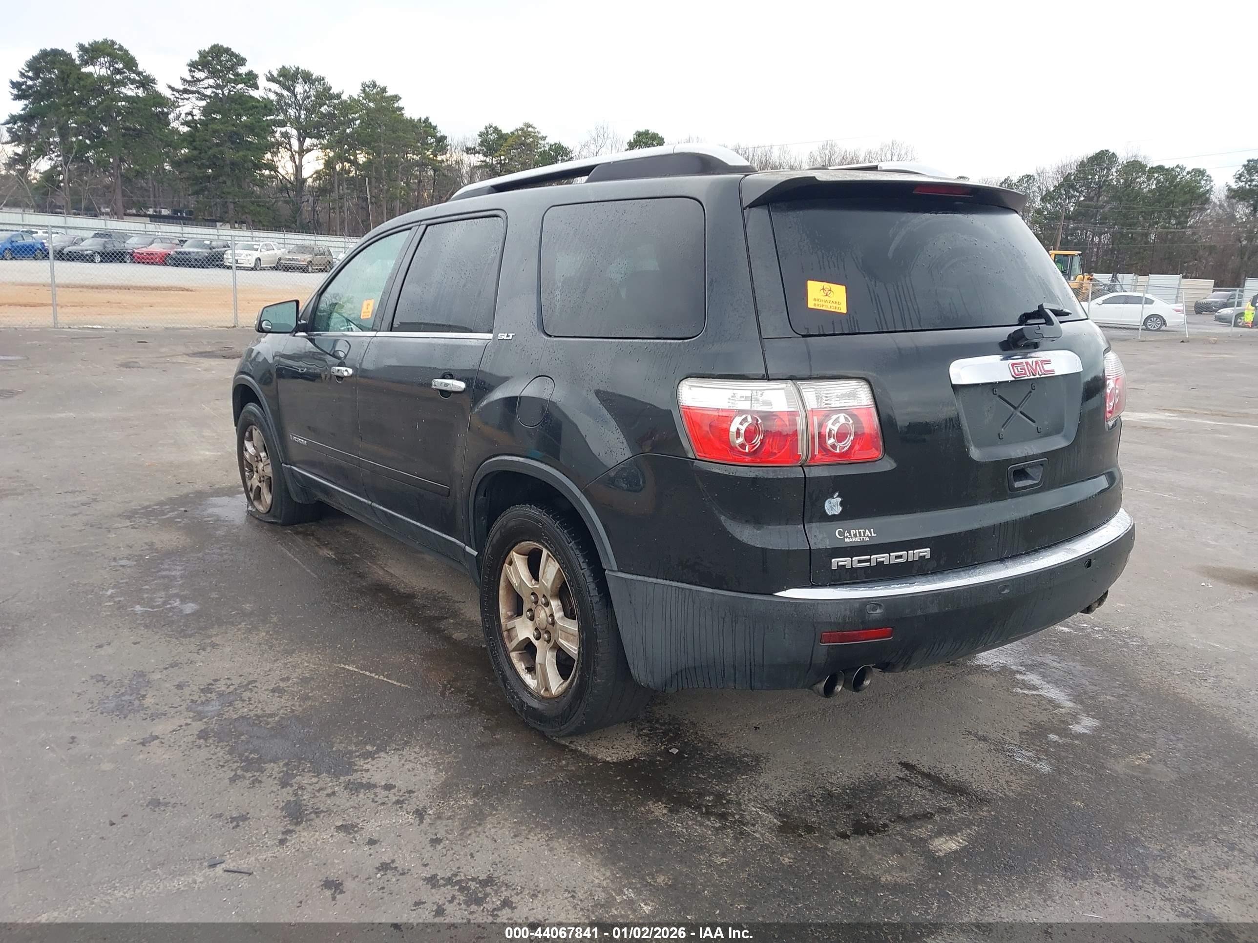 GMC ACADIA image 3