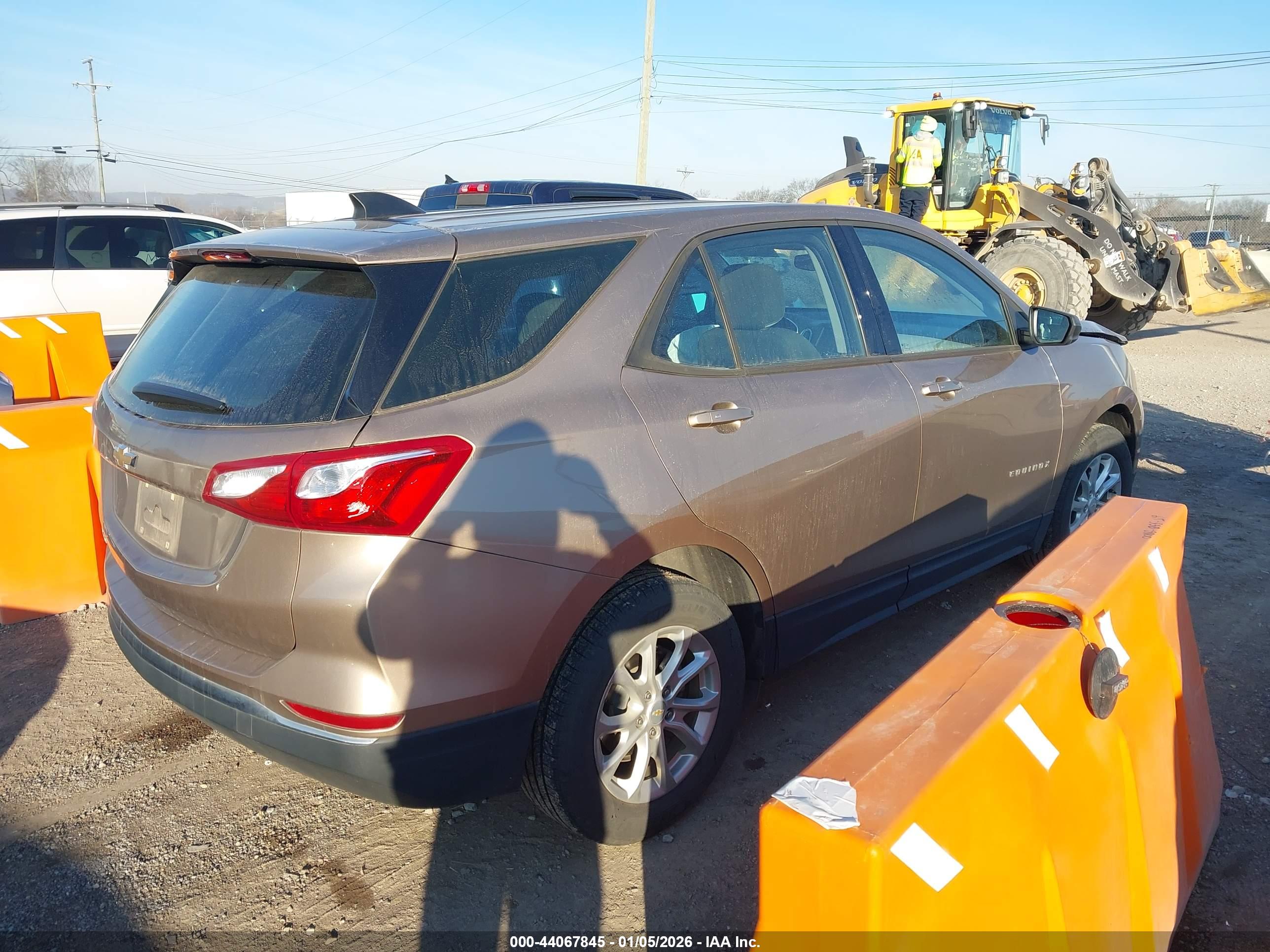 CHEVROLET EQUINOX image 4