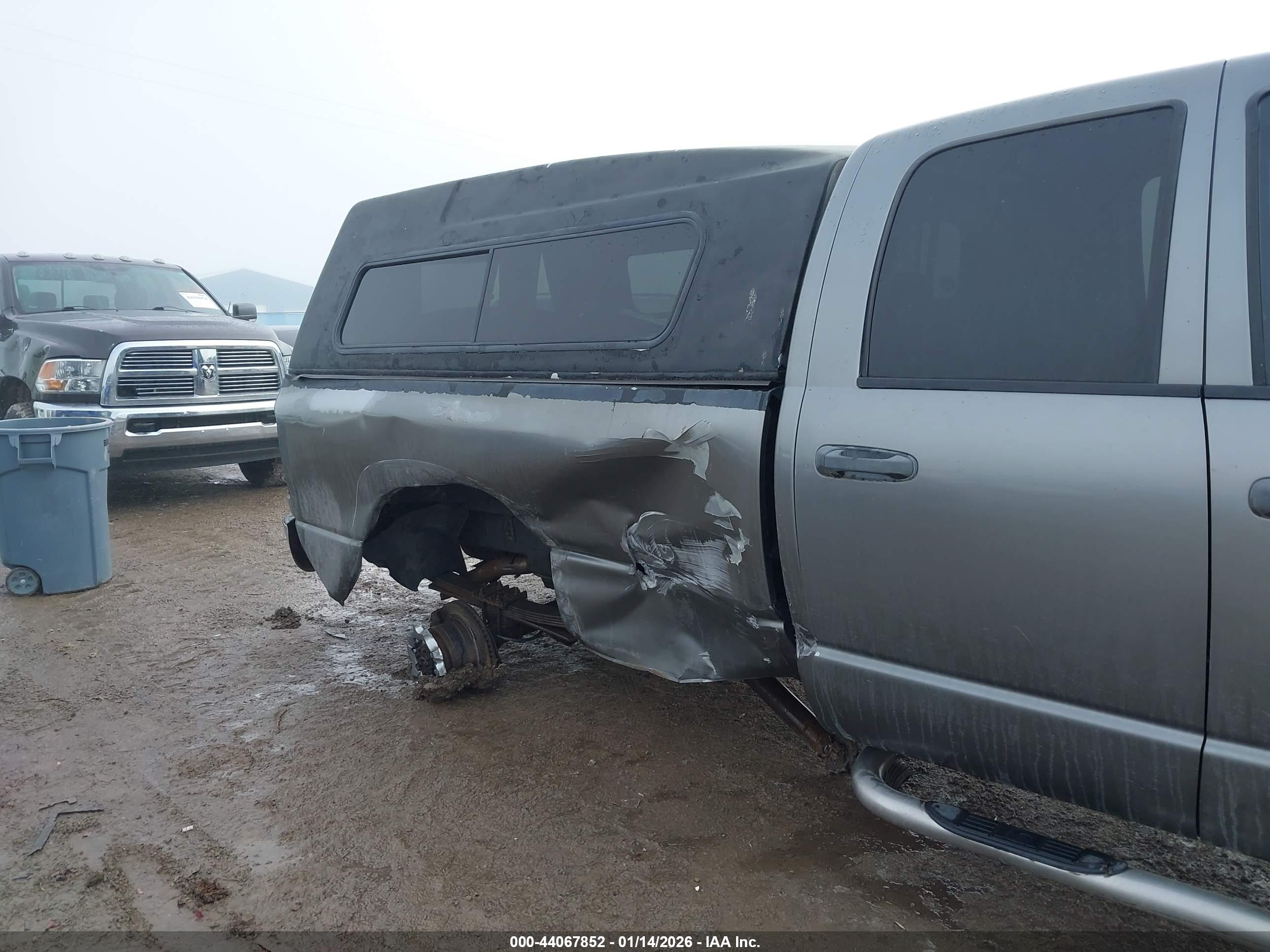DODGE RAM image 6