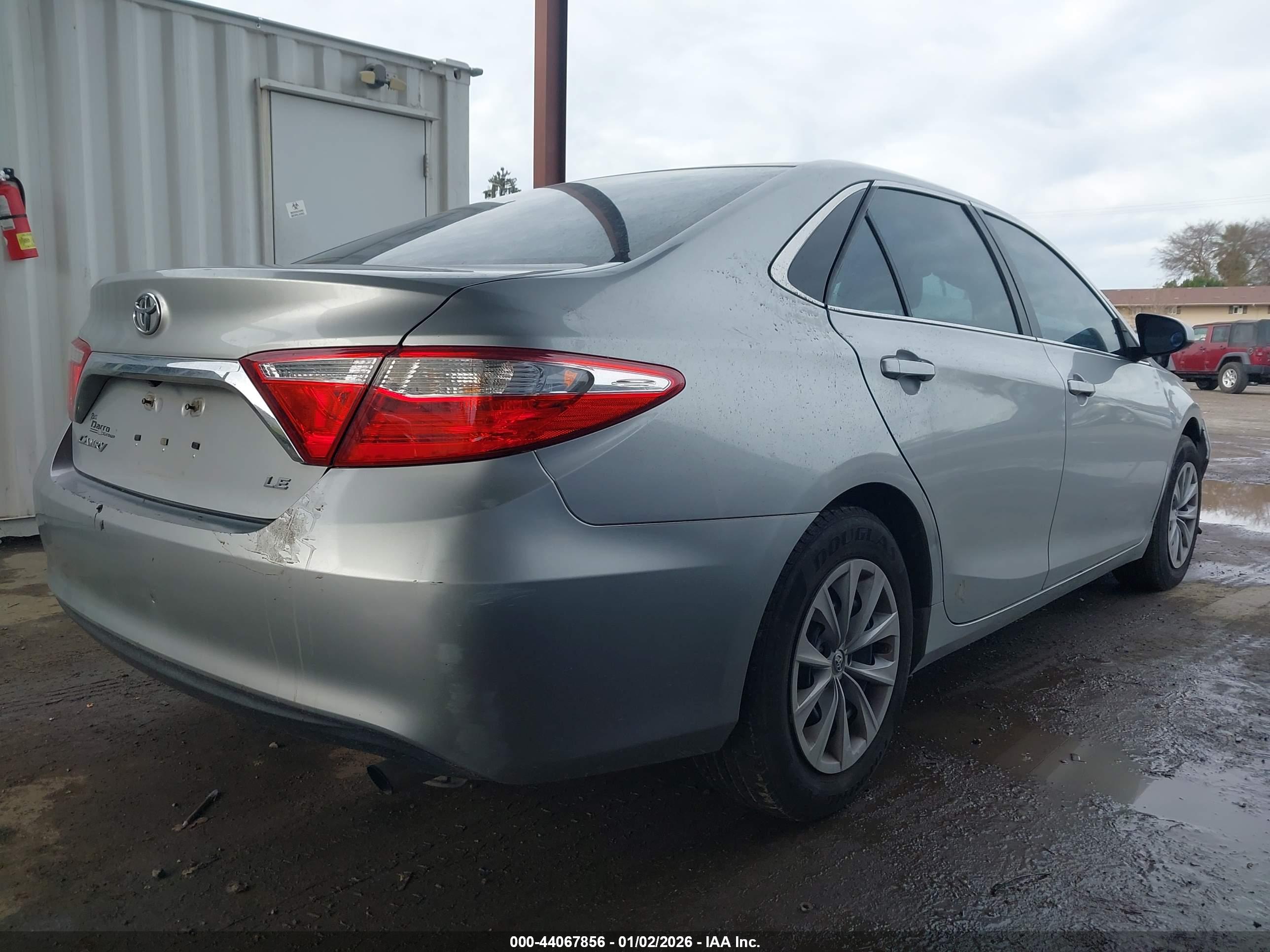 TOYOTA CAMRY image 4