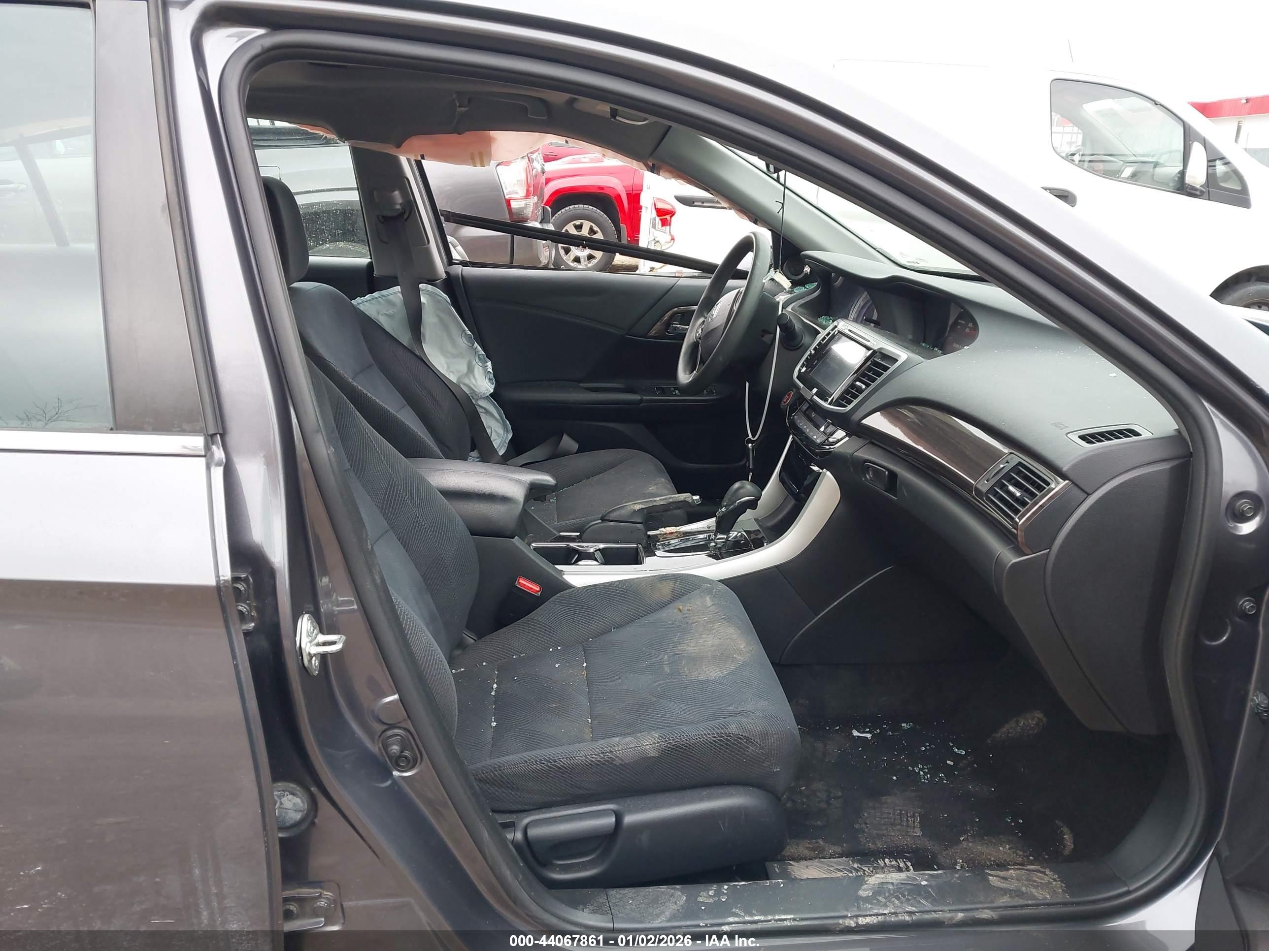HONDA ACCORD image 5