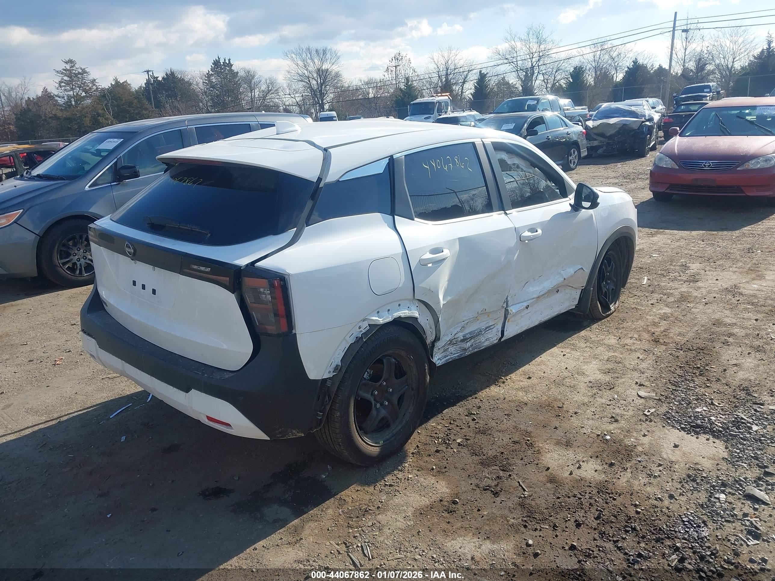 NISSAN KICKS image 4