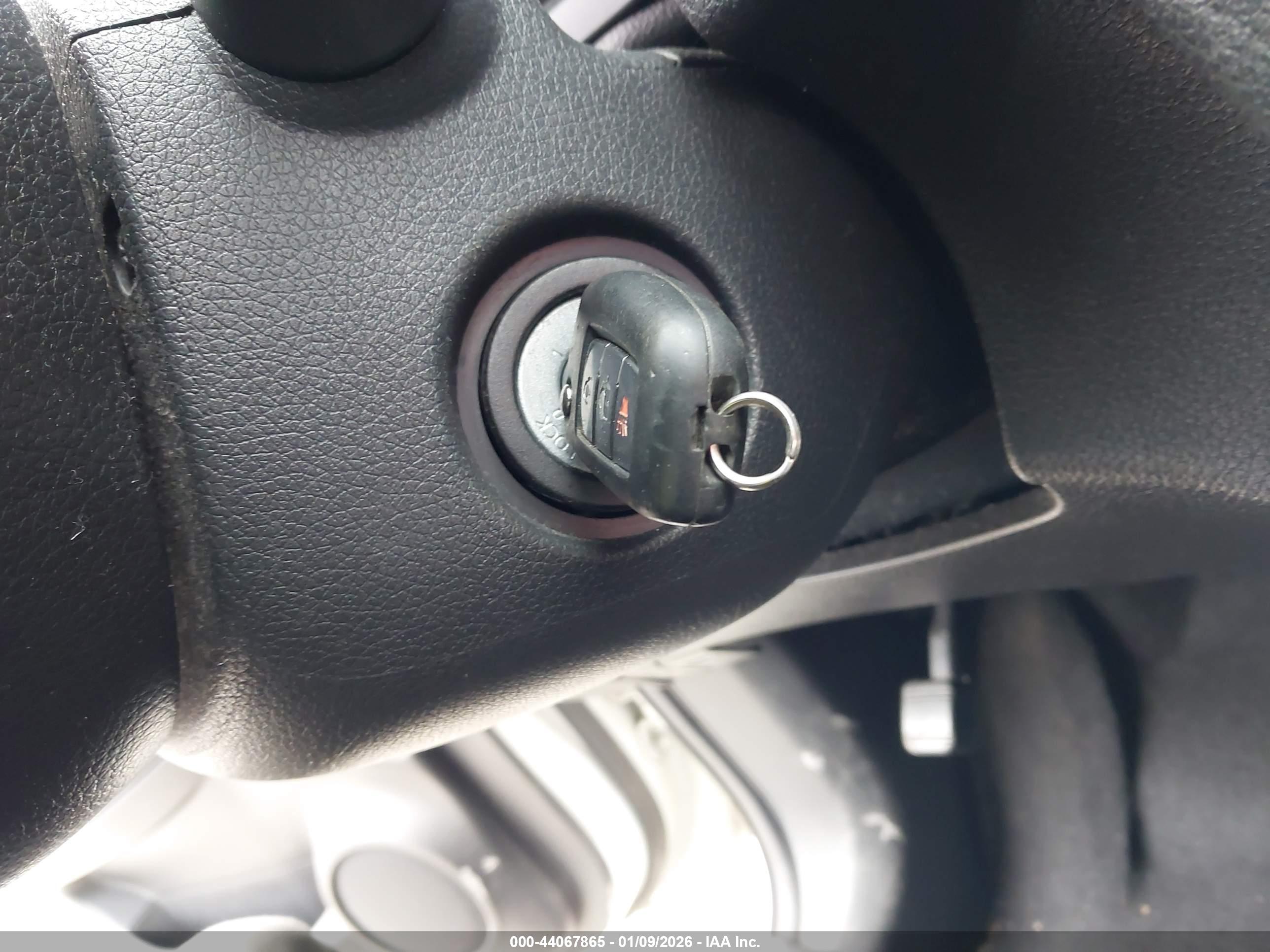 NISSAN ROGUE image 11