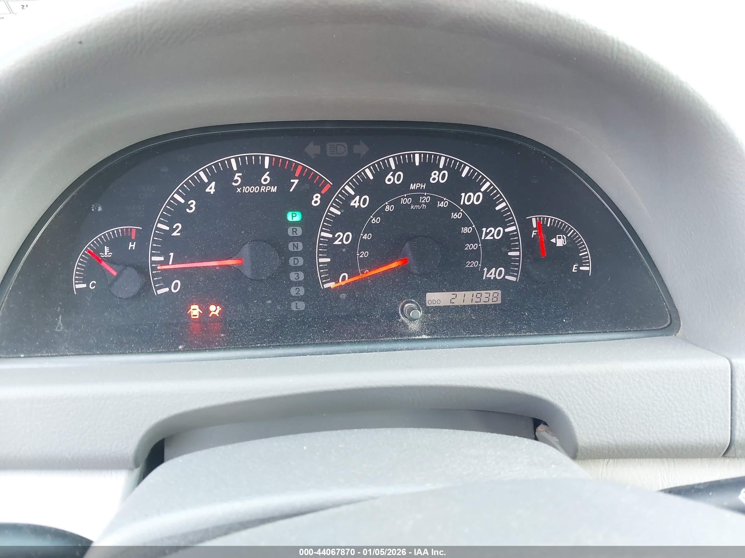 TOYOTA CAMRY image 7