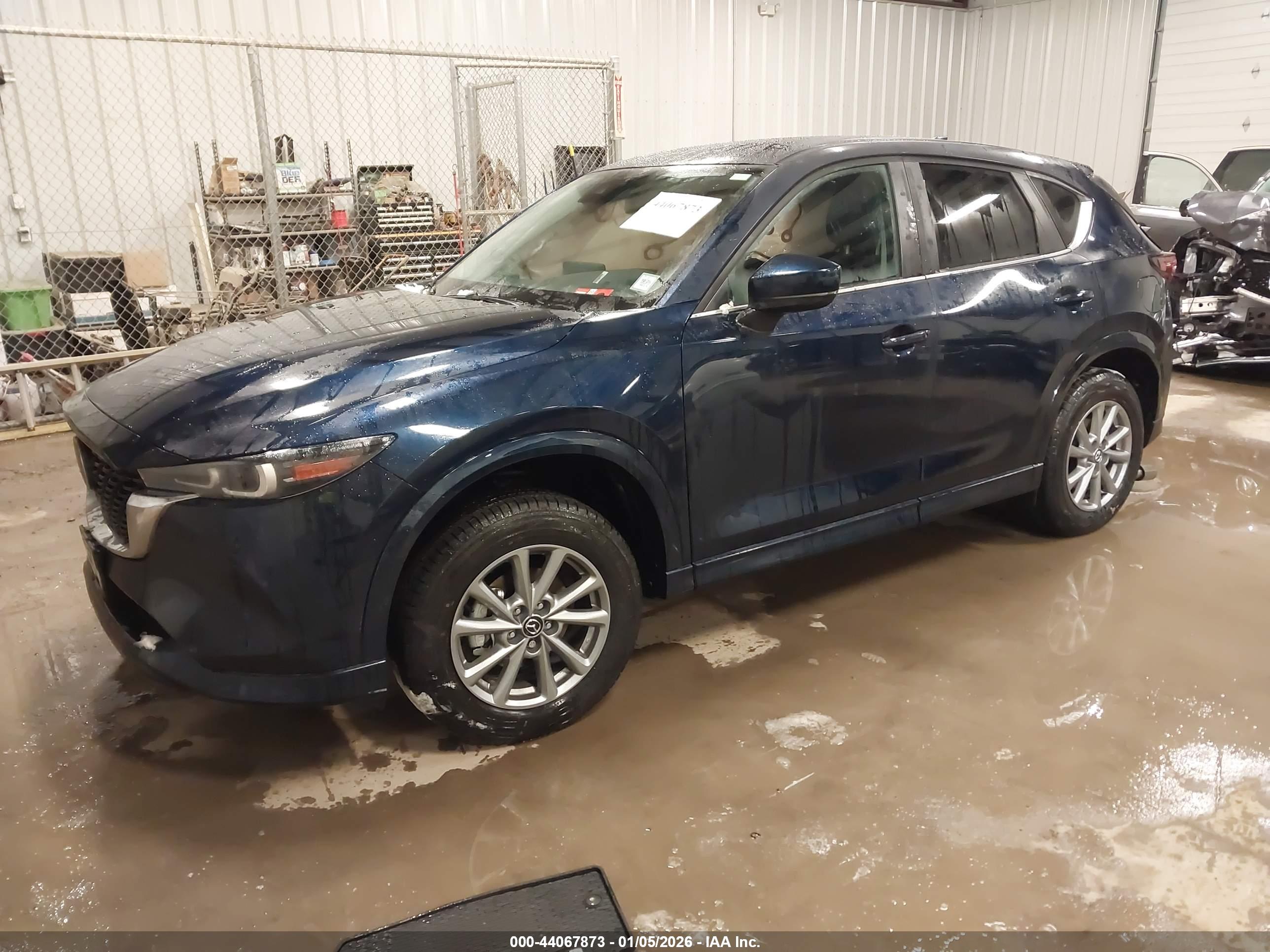 MAZDA CX-5 image 2