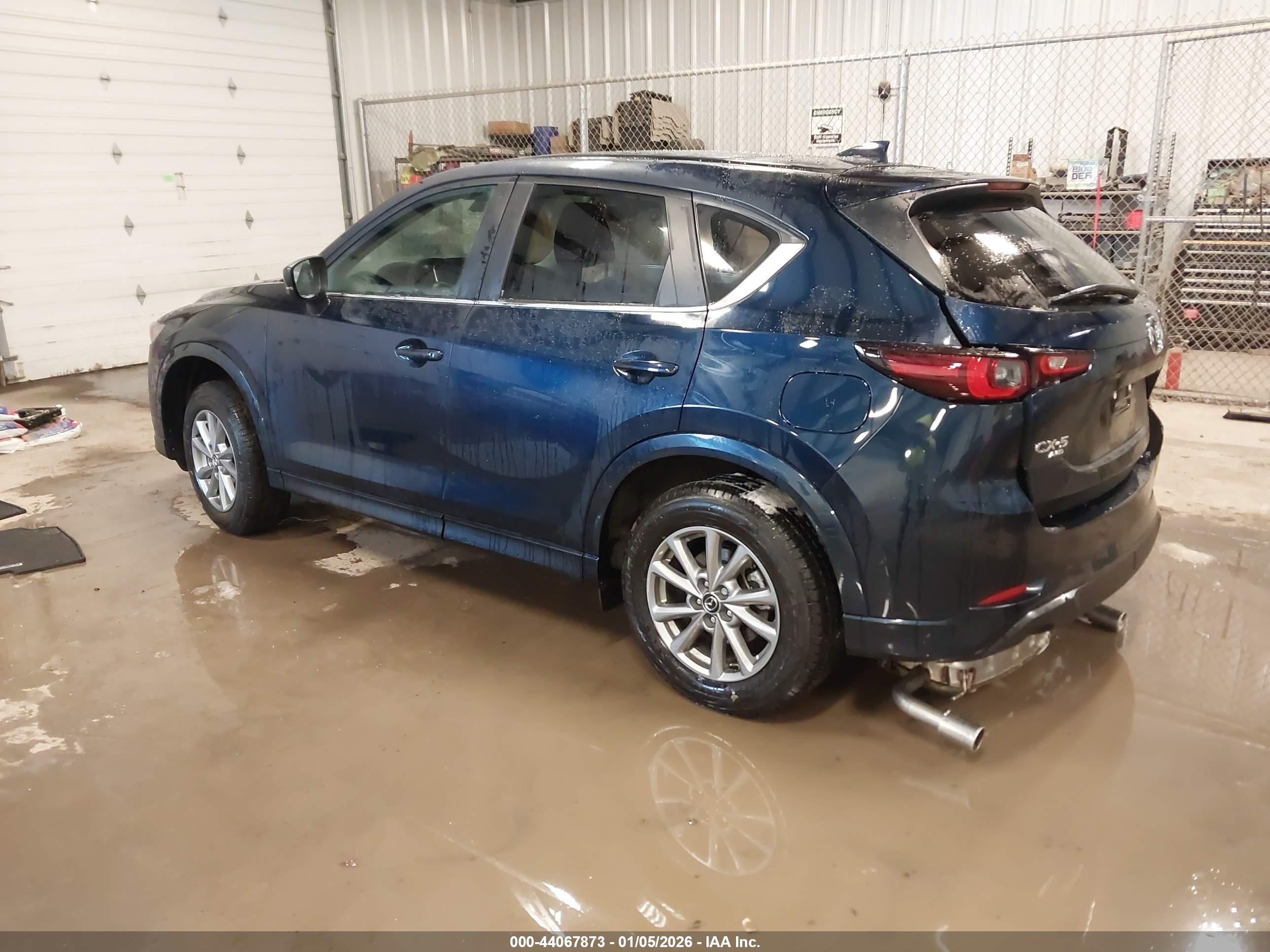 MAZDA CX-5 image 3