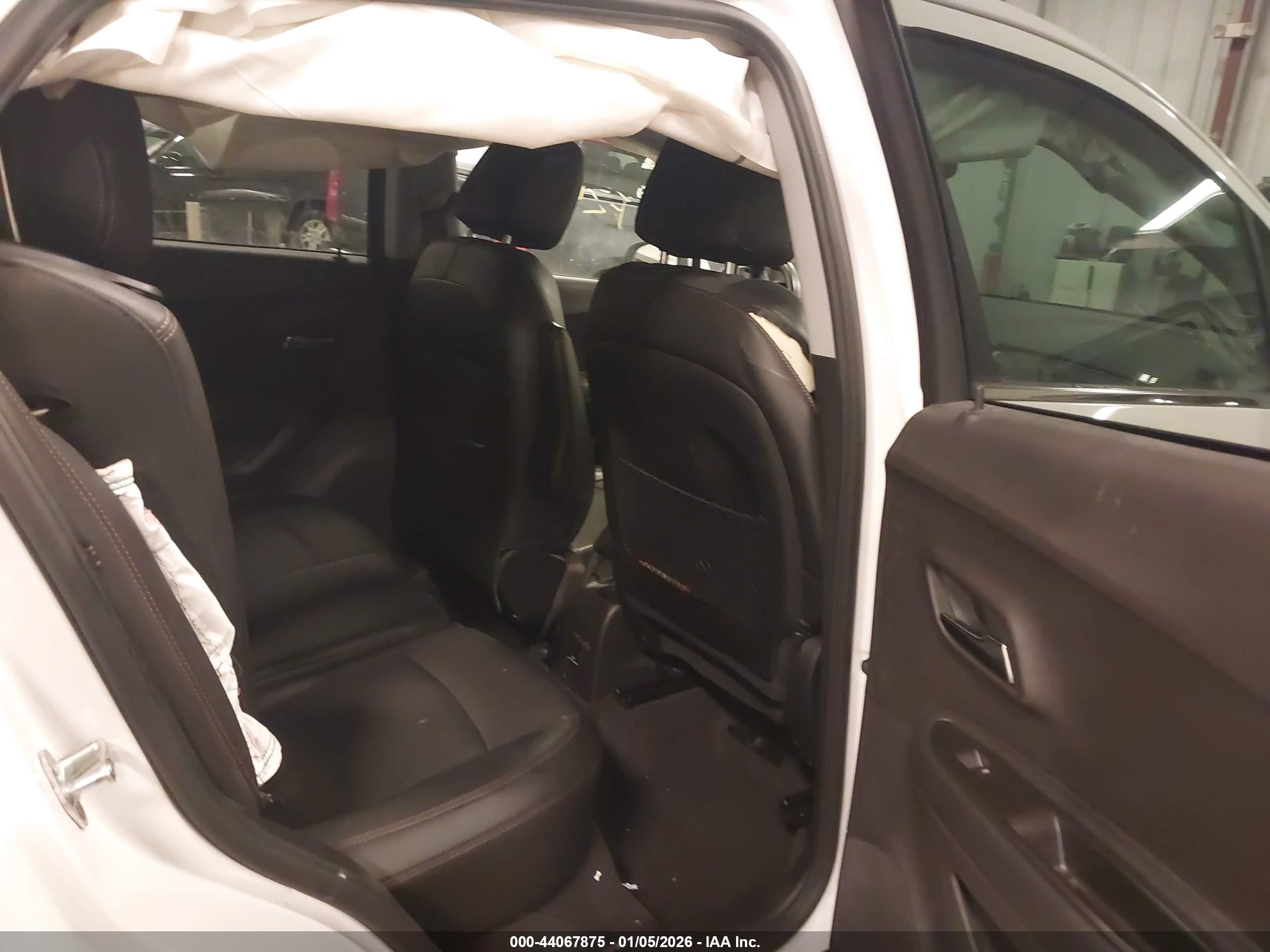 CHEVROLET TRAX image 8